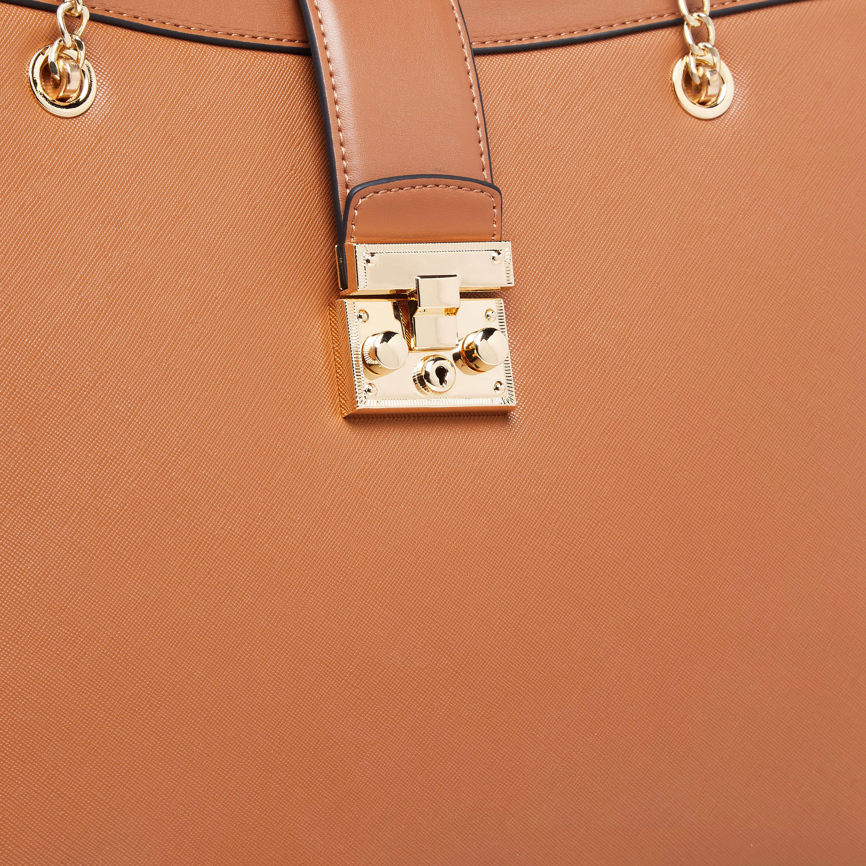 شنطة توتي بارزة الملمس بمقابض من ساشا-women-bagsandwallets-handbags-image-5