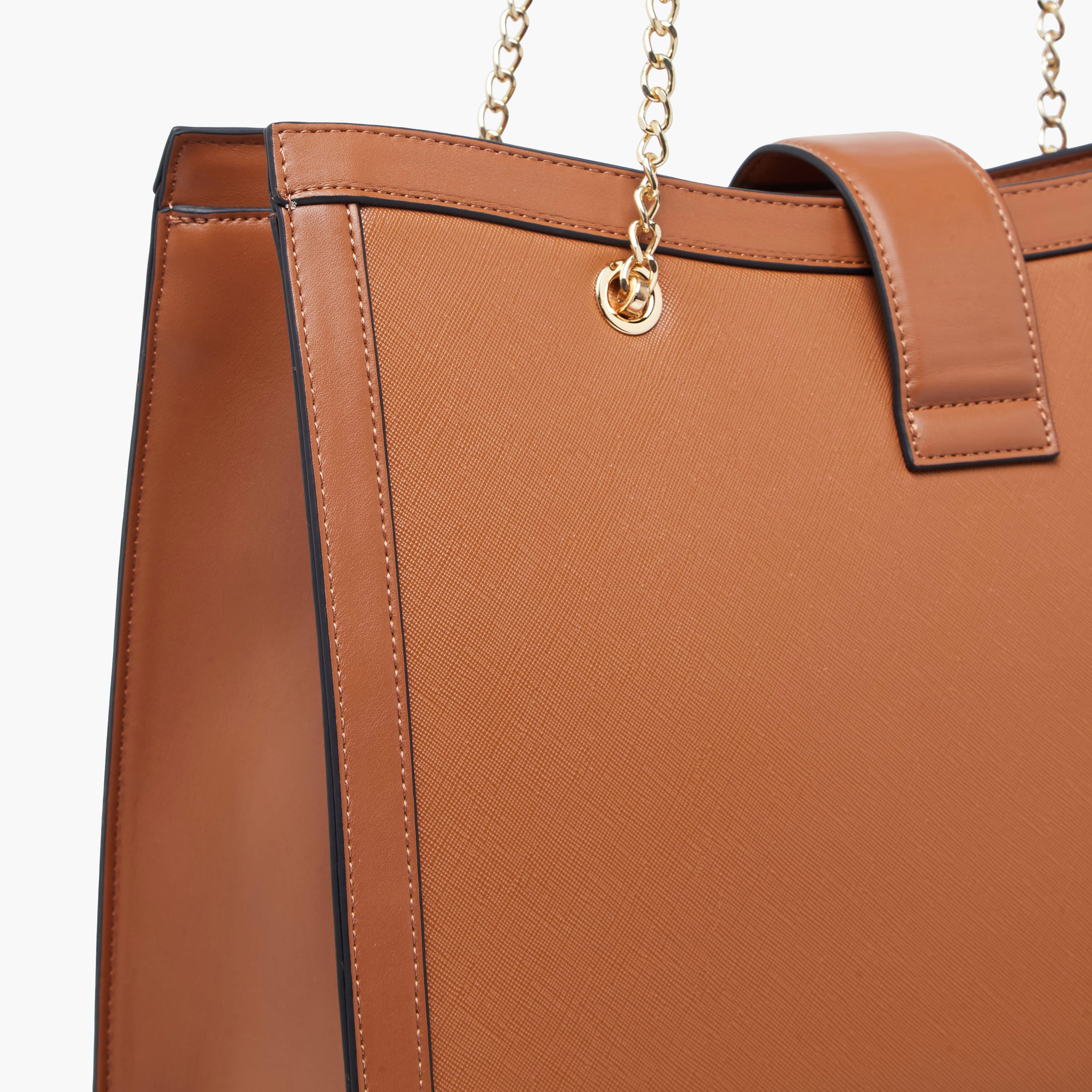 شنطة توتي بارزة الملمس بمقابض من ساشا-women-bagsandwallets-handbags-image-6