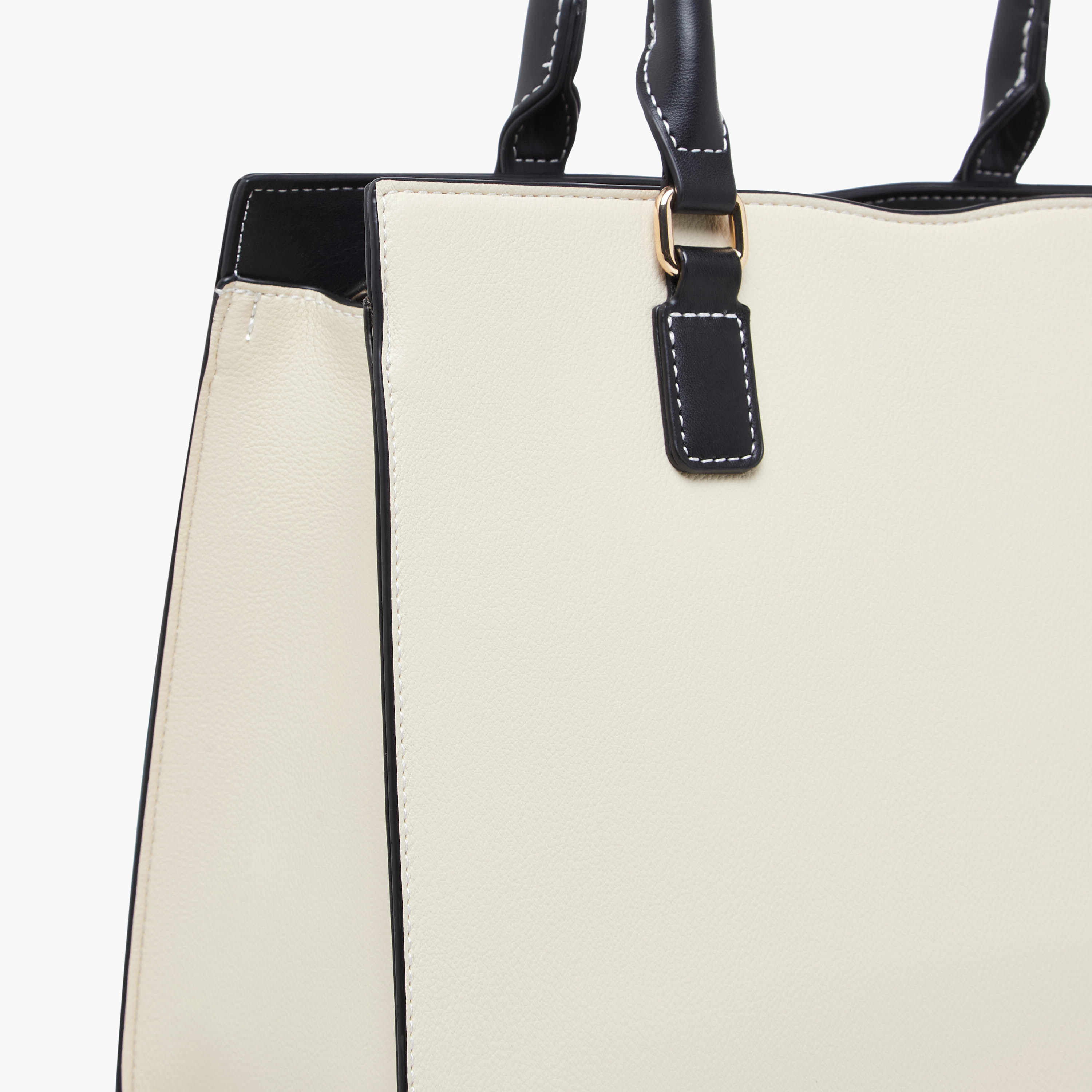 شنطة ساتشيل بارزة الملمس بتصميم جلد حيوان وبحزام قابل للفصل من ساشا-women-bagsandwallets-handbags-image-6