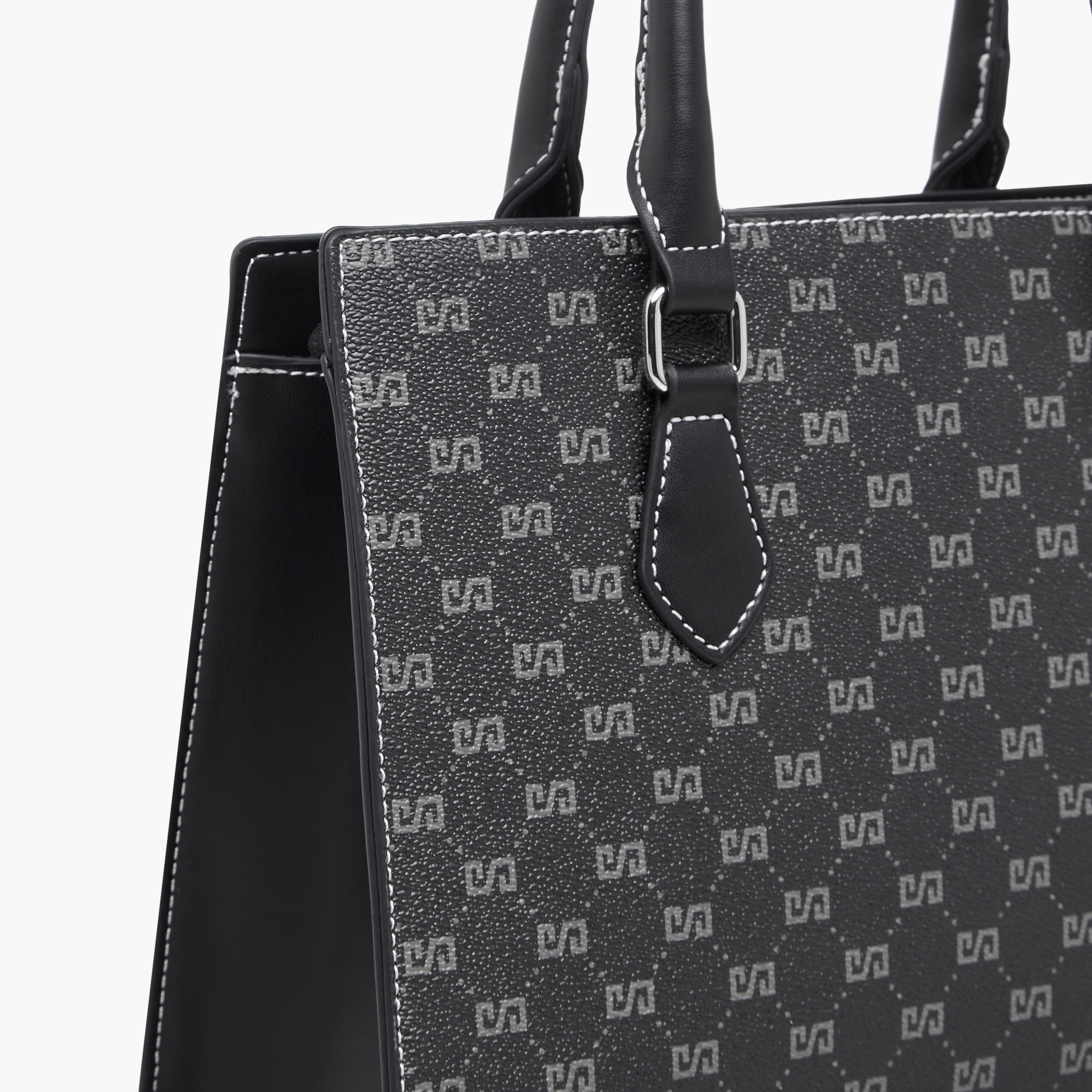 شنطة توتي بحزام قابل للفصل وطبعات مونوجرام تيا من ساشا-women-bagsandwallets-handbags-image-6