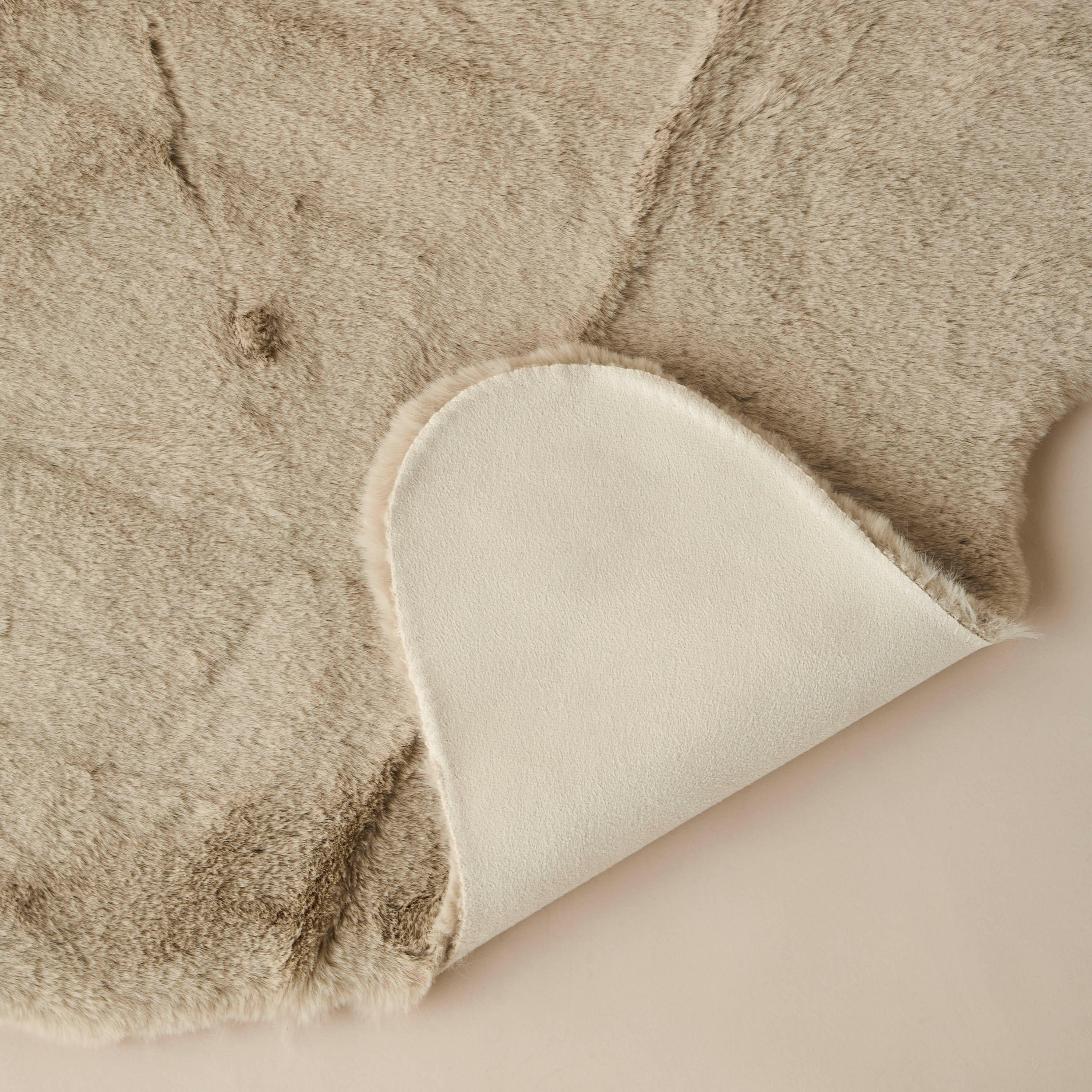 Faux Fur Rug - 90x120 cms-household-rugsandcarpets-rugs-image-4