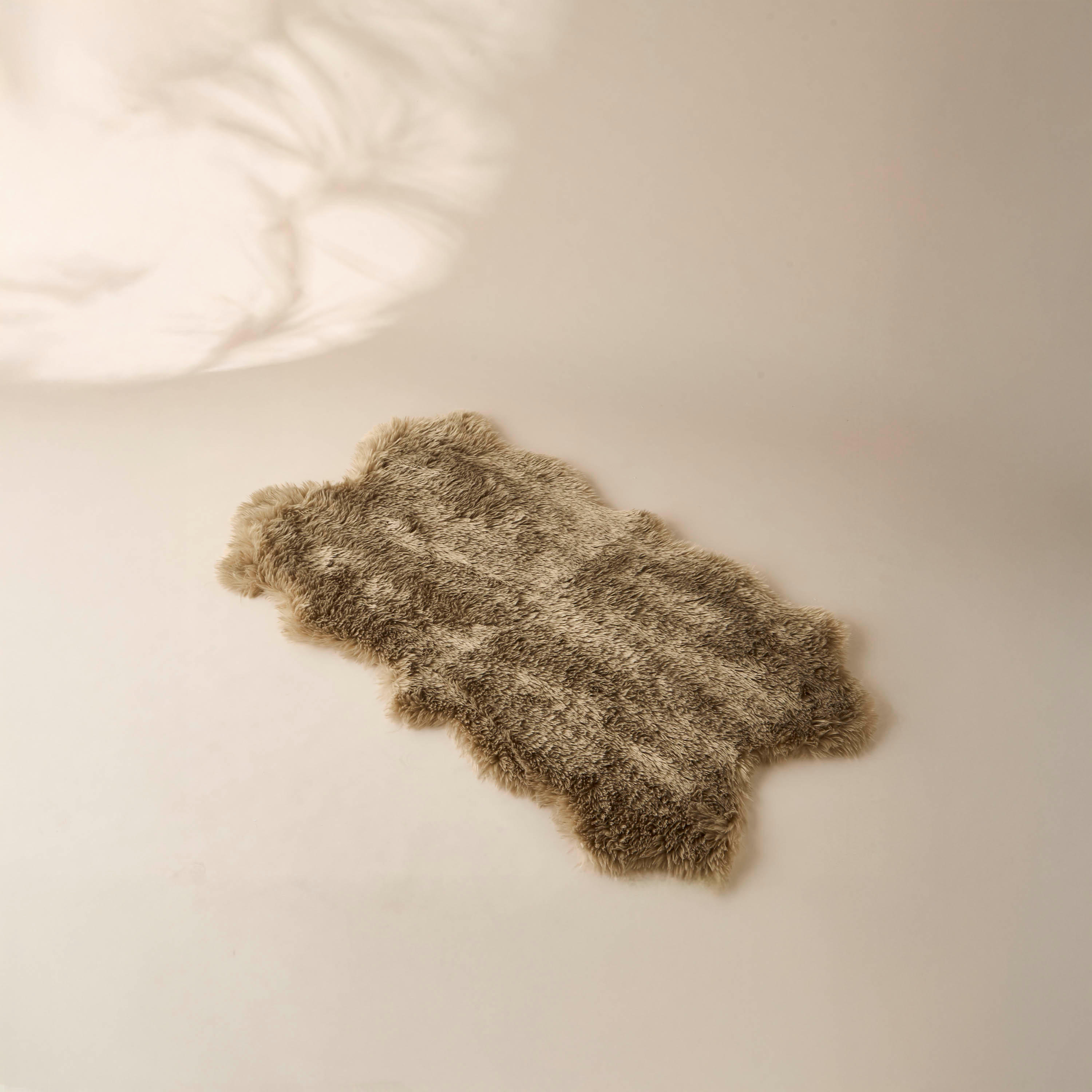 Faux Fur Rug - 90x165 cm-household-rugsandcarpets-rugs-image-1