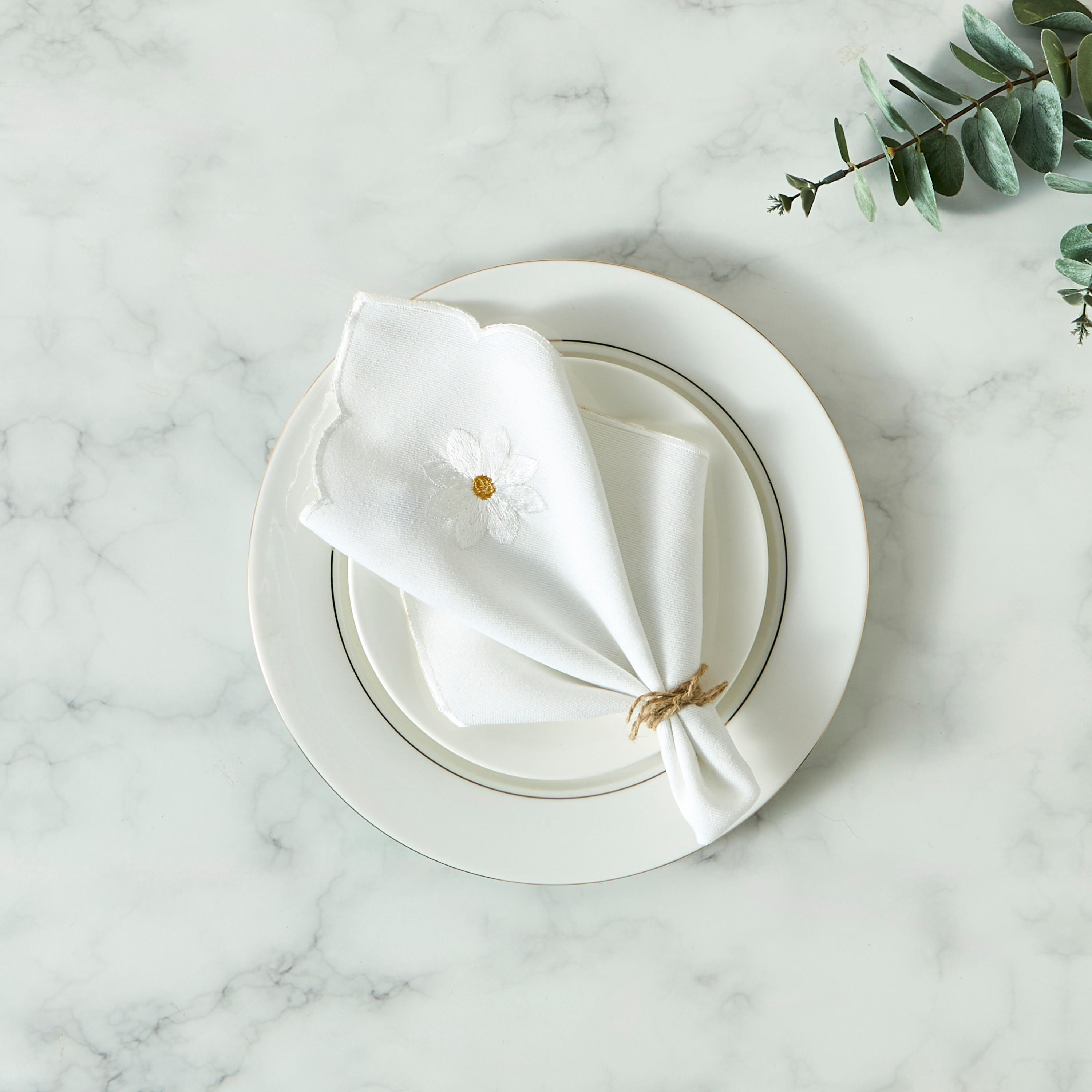 Daisy Embroidered 4-Piece Napkin Set - 45x45 cms-household-dining-tablelinen-napkinsandaccessories-image-1