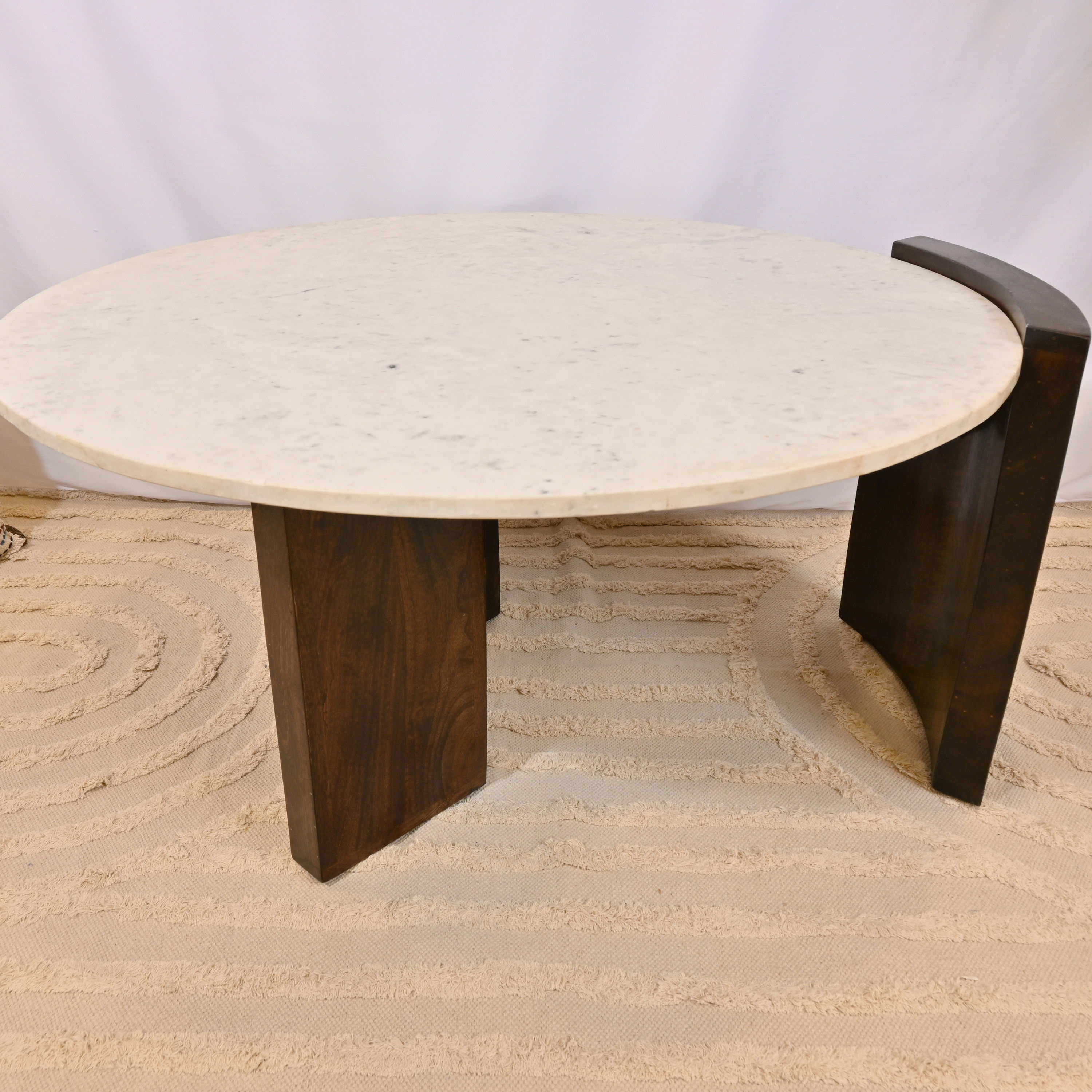 طاولة قهوة مستديرة بسطح خشبي من لايف ستايل - 45×55 سم-furniture-livingroom-coffeetables-image-3