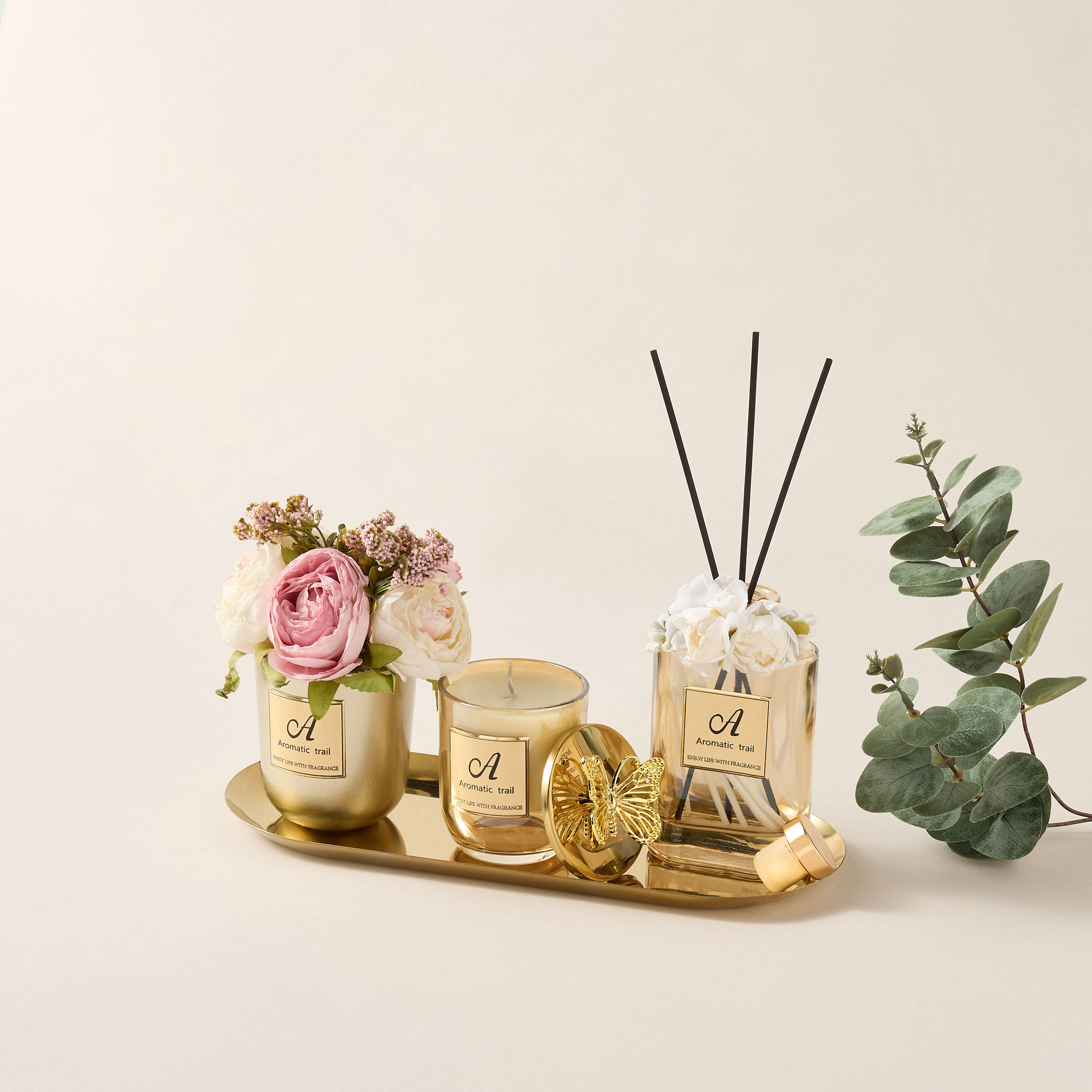 مجموعة هدايا موزع عطور بأعواد برائحة فانيليا من أوروم-household-homefragrance-fragrancegiftset-image-2