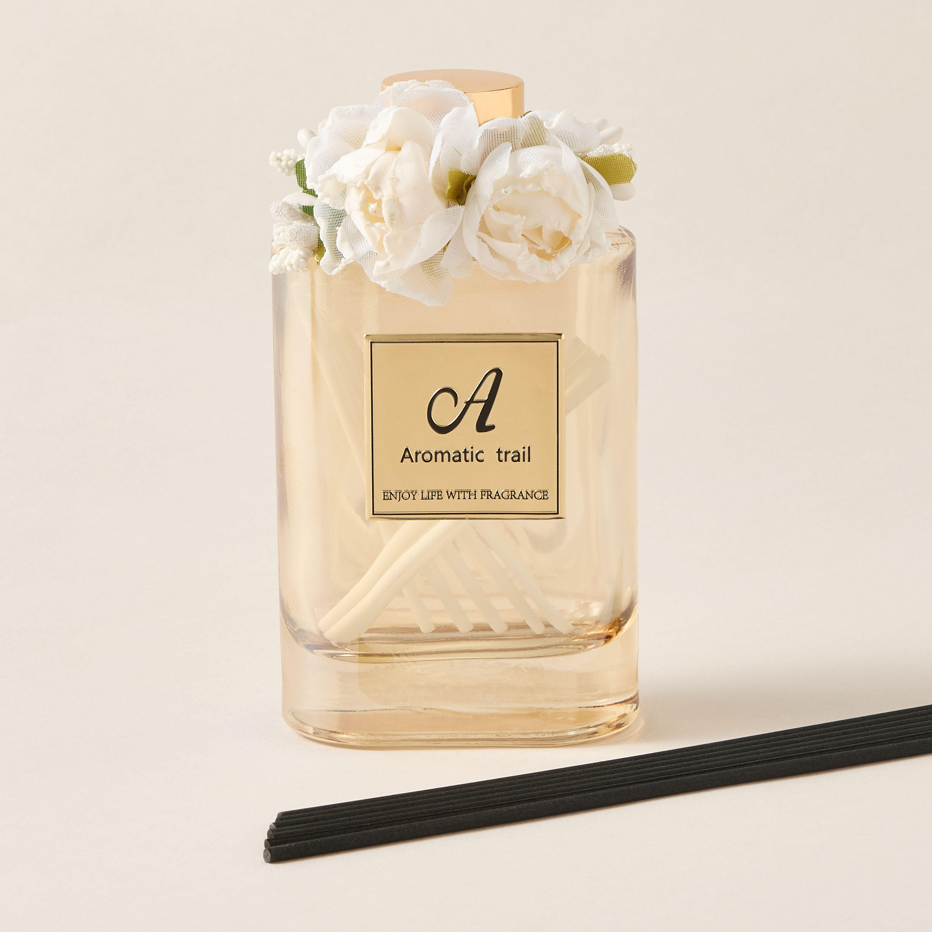 مجموعة هدايا موزع عطور بأعواد برائحة فانيليا من أوروم-household-homefragrance-fragrancegiftset-image-4