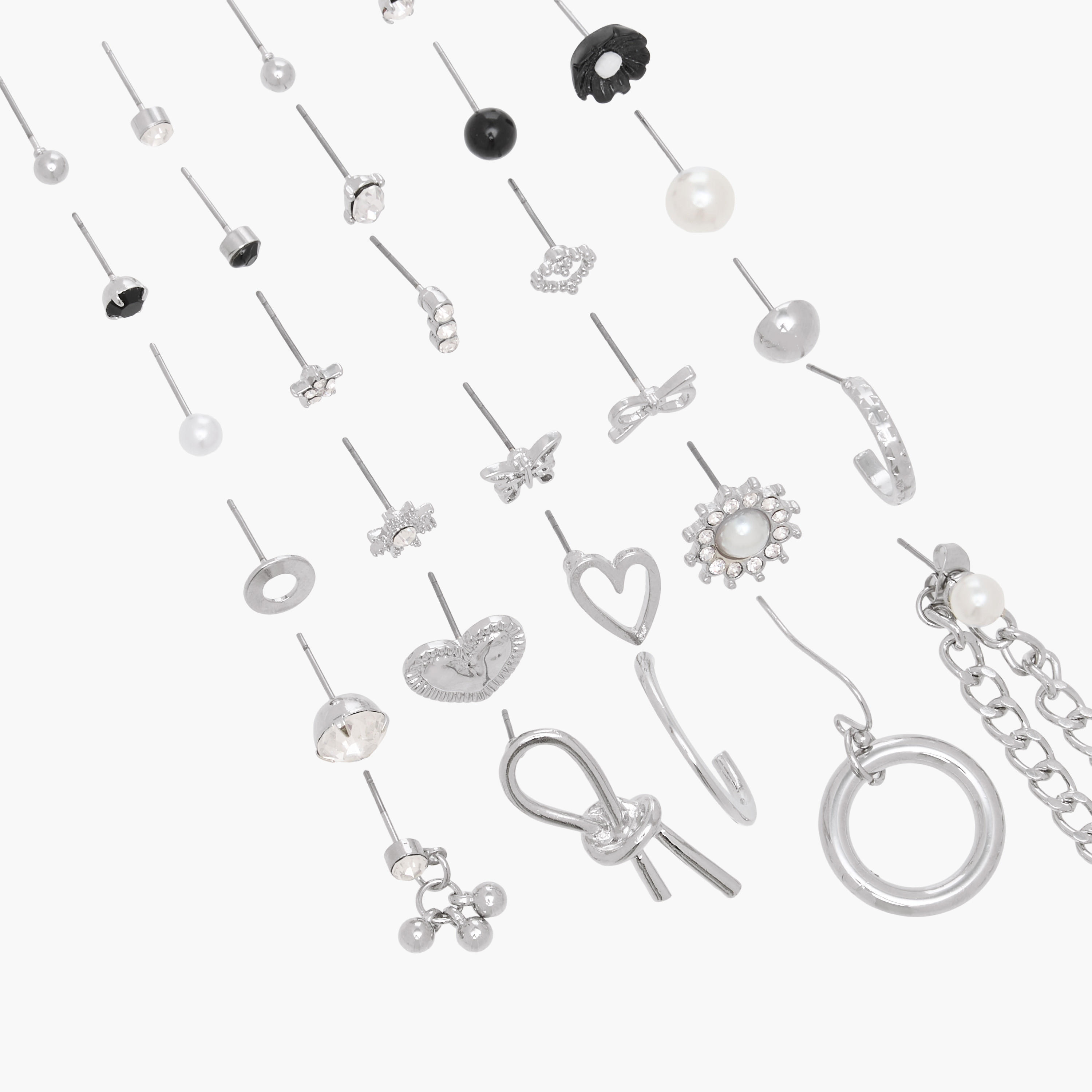 حلقان بلون فضي بمكبس إغلاق خلفي - عبوة من  30 زوج-women-watchesandjewellery-jewellery-earrings-image-3