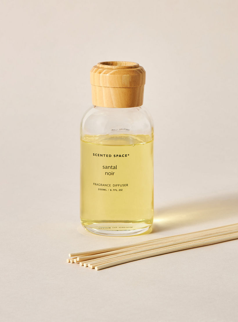 Scented Space Amberian Woods Reed Diffuser - 200 ml-household-homefragrance-reeddiffusers-image-3