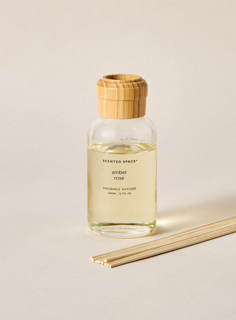 Scented Space Amberian Woods Reed Diffuser - 200 ml-household-homefragrance-reeddiffusers-image-3