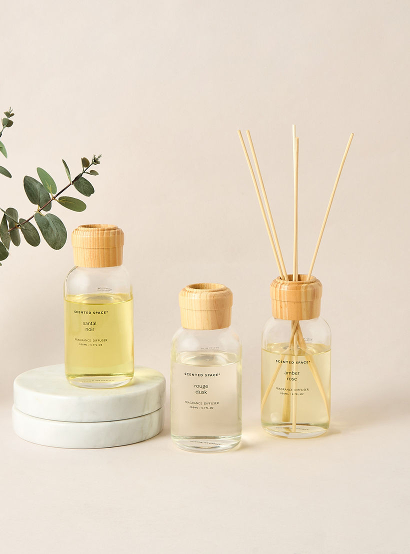 Scented Space Amberian Woods Reed Diffuser - 200 ml-household-homefragrance-reeddiffusers-image-5