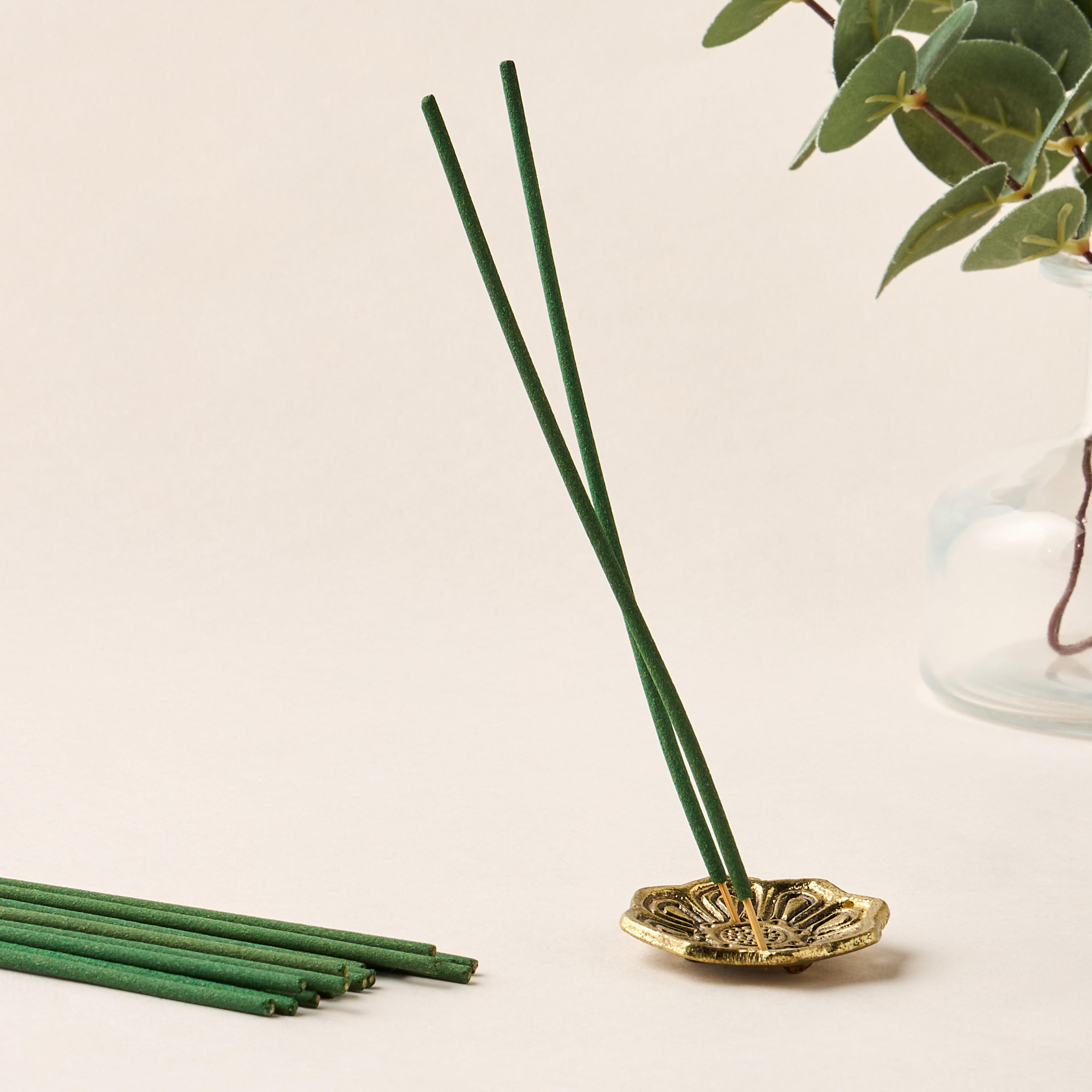 Golden Souk 24-Piece Oud Drift Incense Stick Set-household-homefragrance-potpourri-image-5