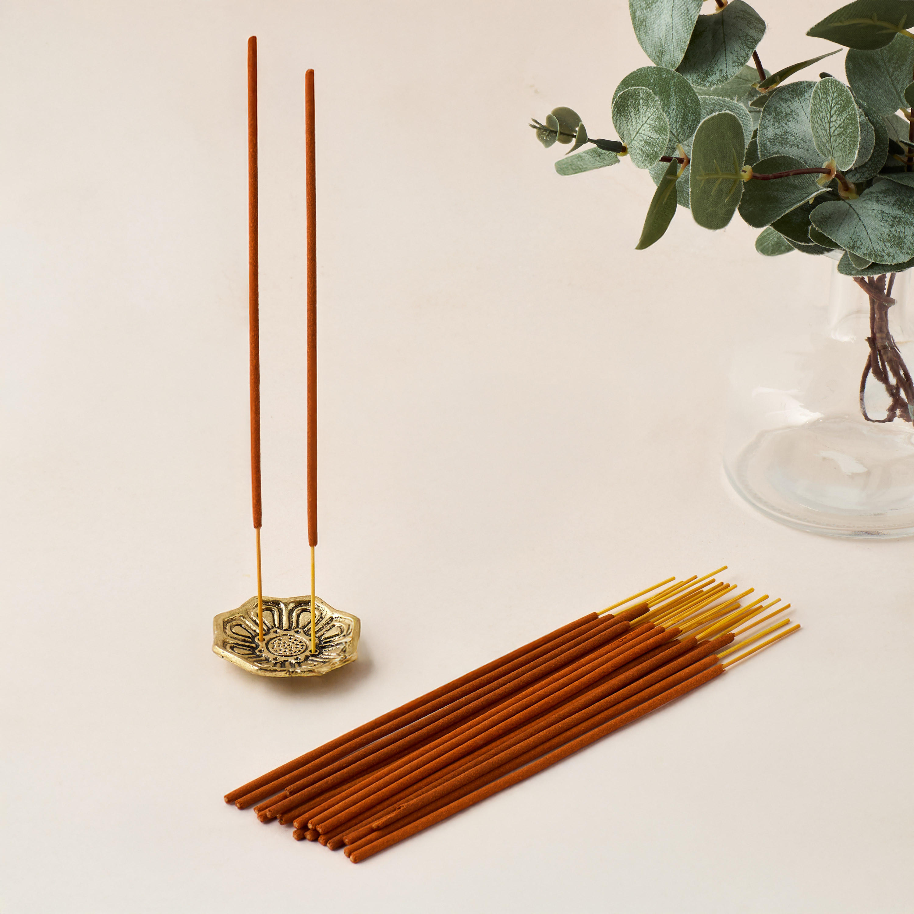 Golden Souk 24-Piece Oud Drift Incense Stick Set-household-homefragrance-potpourri-image-1