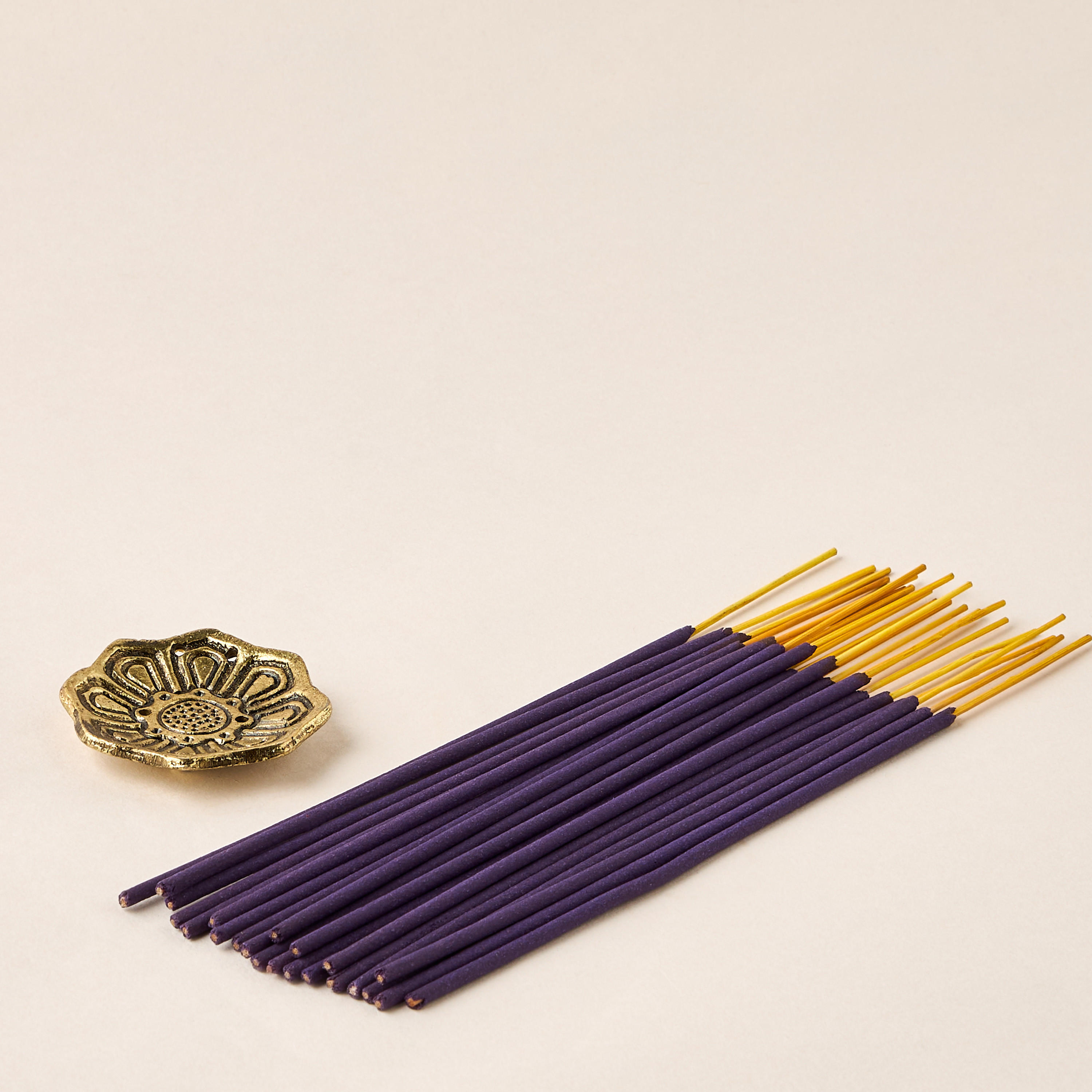Golden Souk 24-Piece Oud Drift Incense Stick Set-household-homefragrance-potpourri-image-1