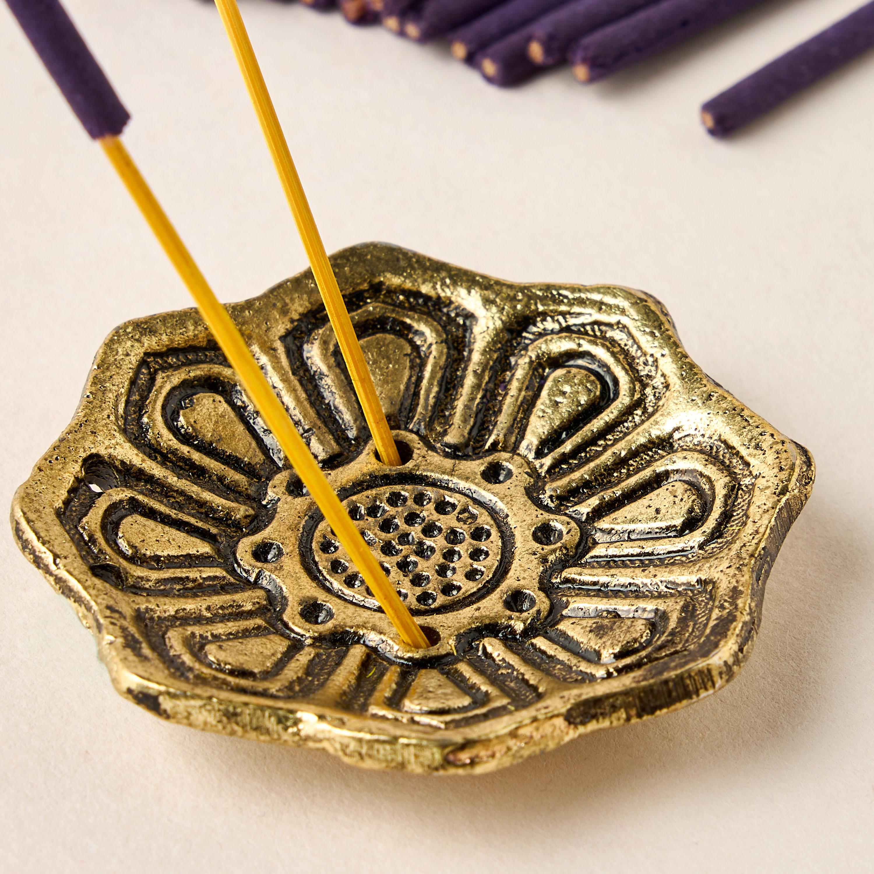 Golden Souk 24-Piece Oud Drift Incense Stick Set-household-homefragrance-potpourri-image-3