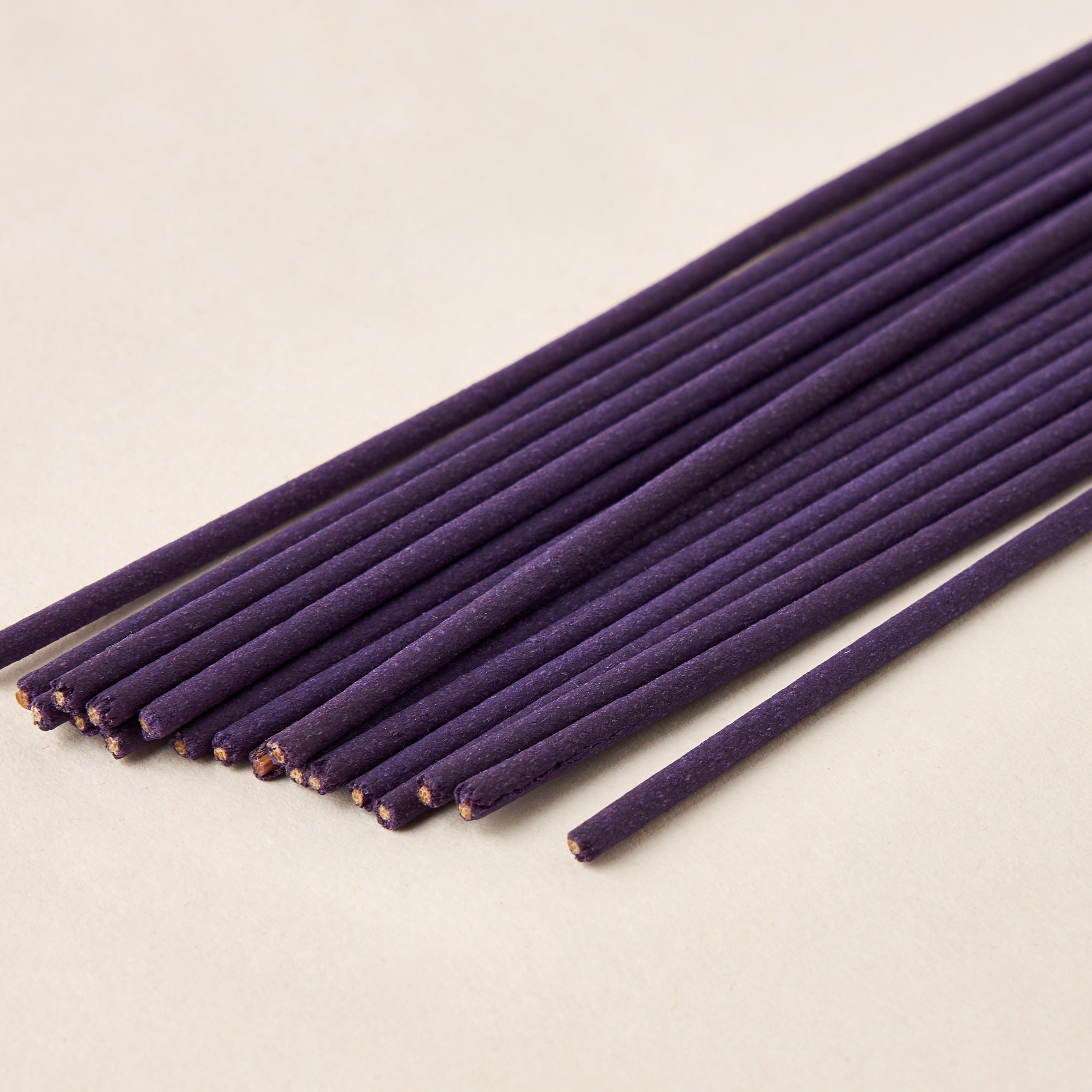 Golden Souk 24-Piece Oud Drift Incense Stick Set-household-homefragrance-potpourri-image-4