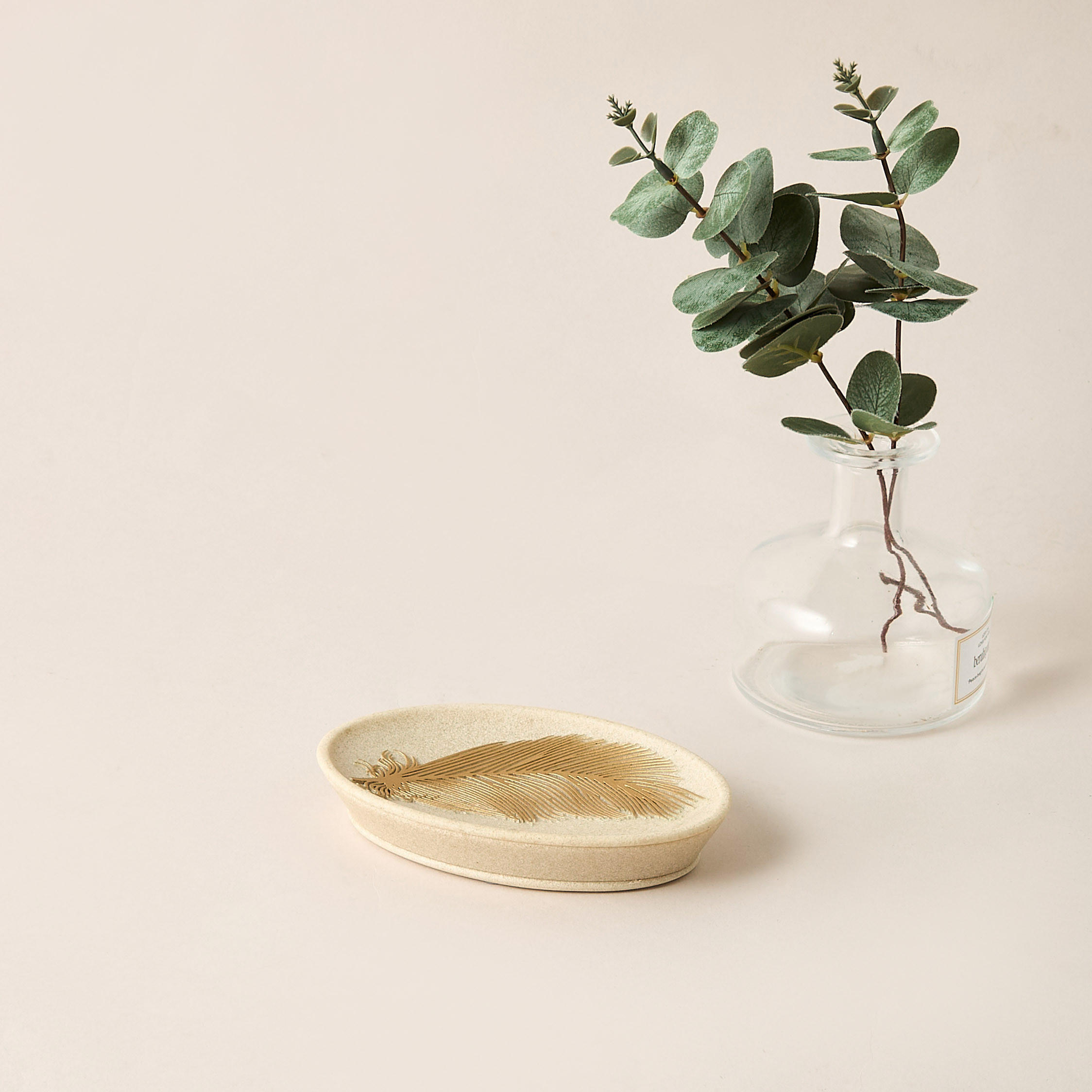 Gold Leaf Polyresin Soap Dish-household-bathandlaundry-bathaccessories-soapdishesanddispensers-image-1