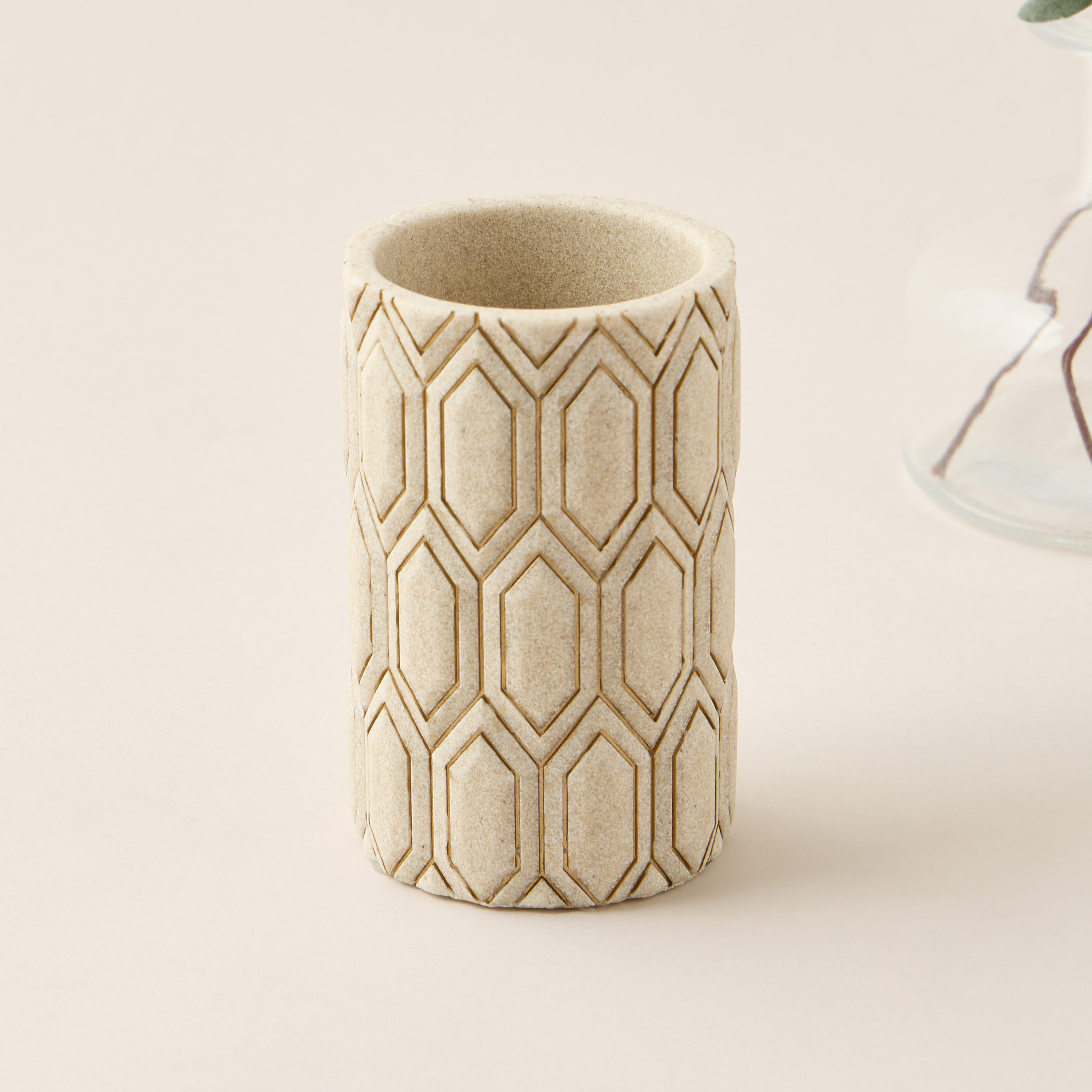 Darwaza Geometric Textured Tumbler-household-bathandlaundry-bathaccessories-toothbrushholdersandtumblers-image-2