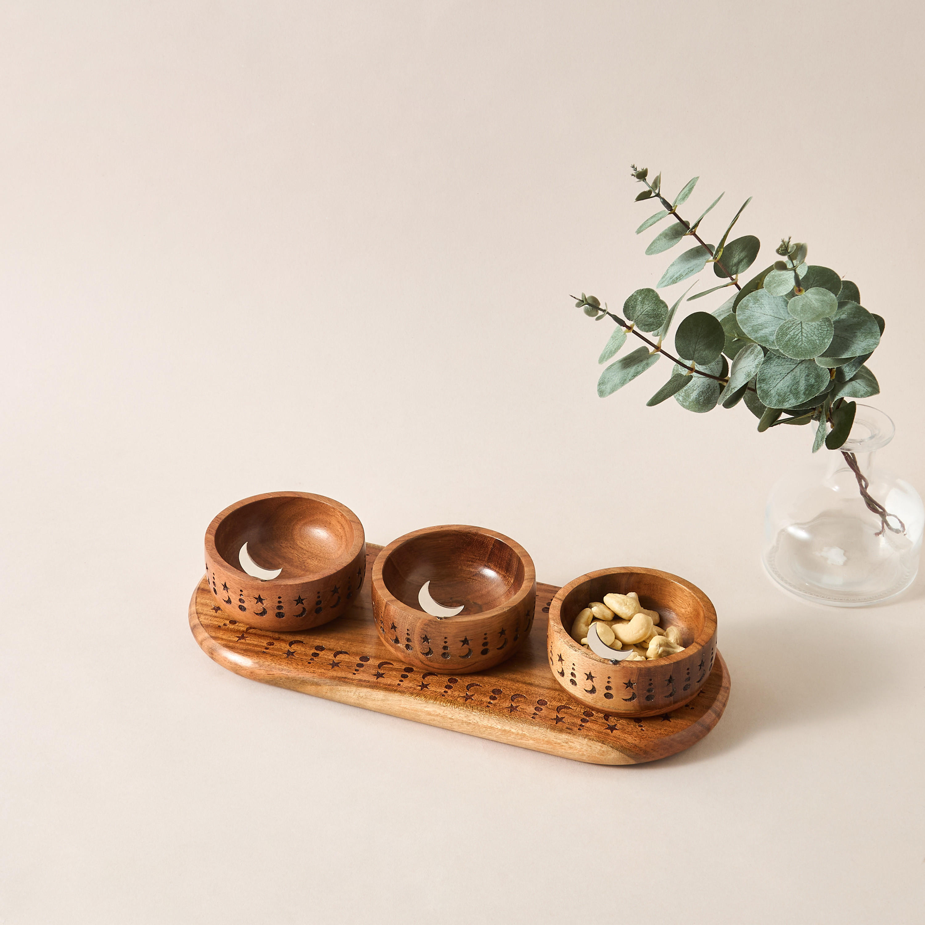 Noor 3-Bowl Star and Moon Cutout Condiment Set with Tray - 33x14 cms-household-dining-serveware-servingtrays-image-2