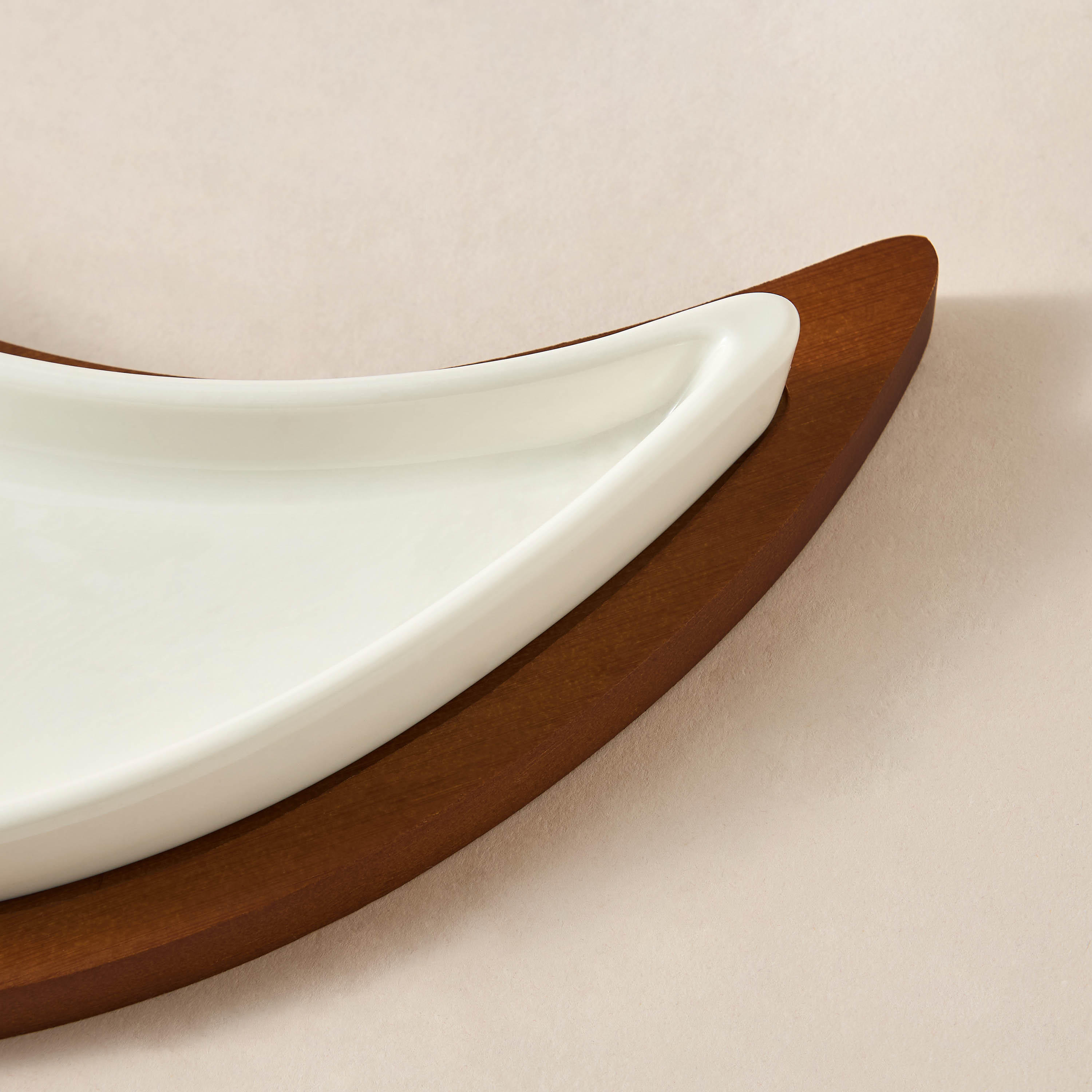 Sufrah Moon-Shaped Platter with Wooden Board-household-dining-serveware-servingplatters-image-3