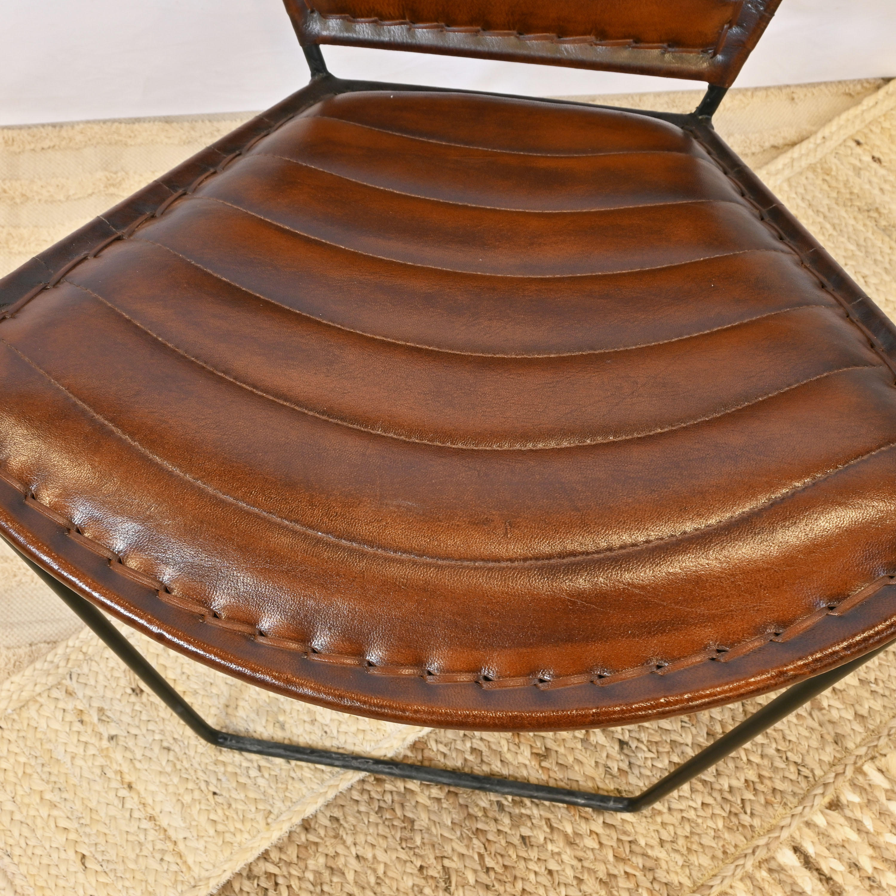 كرسي جلد من لايف ستايل-furniture-sofaandseating-armchairs-image-4