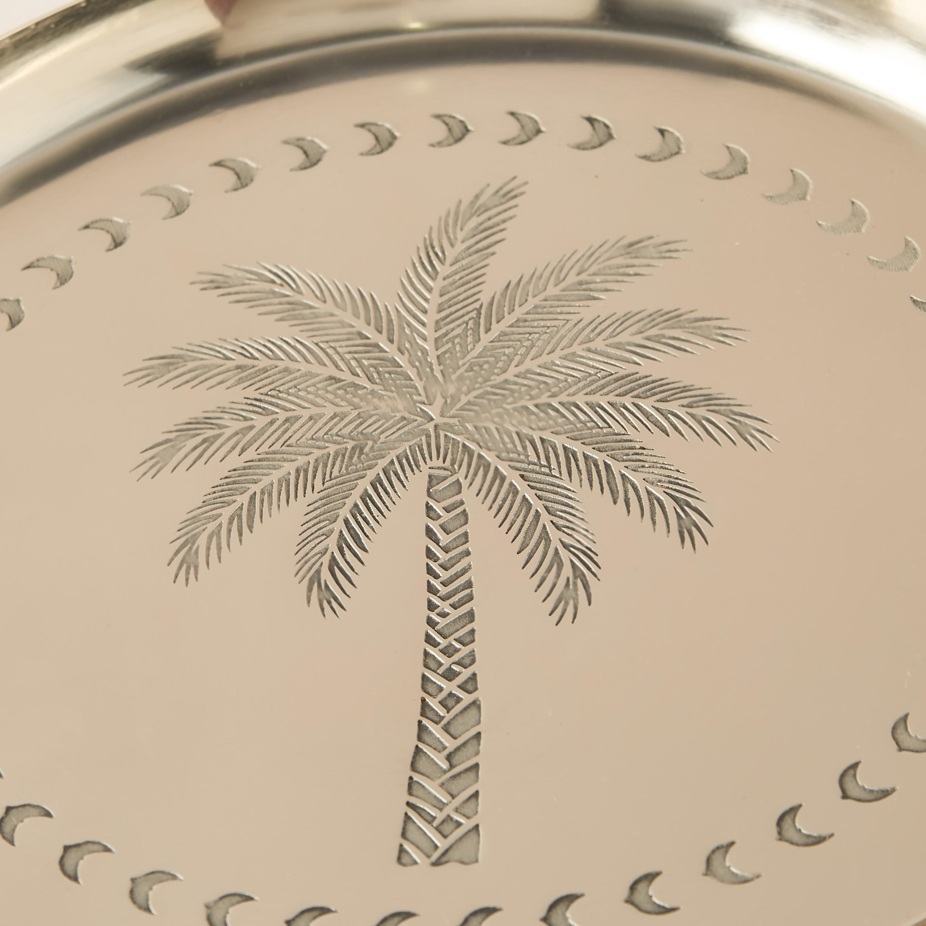 Palm Tree Engraved Metal Decorative Plate - 25x25 cms-household-decor-boxesandtrays-image-3