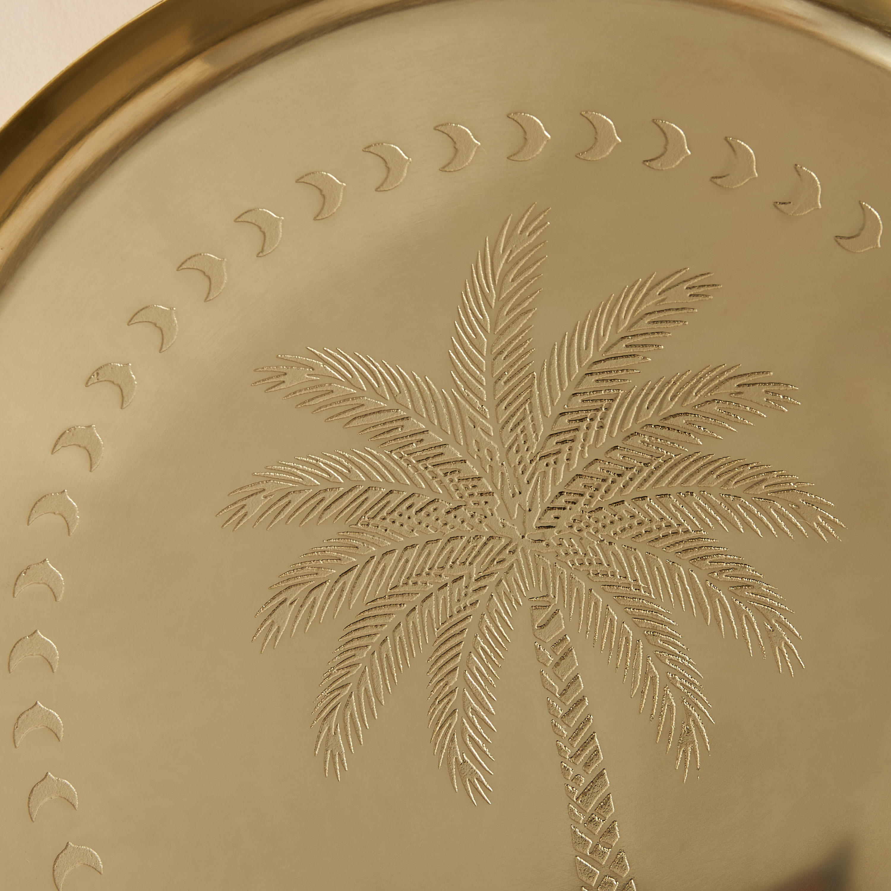 Palm Tree Engraved Metal Decorative Plate - 25x25 cms-household-decor-boxesandtrays-image-3
