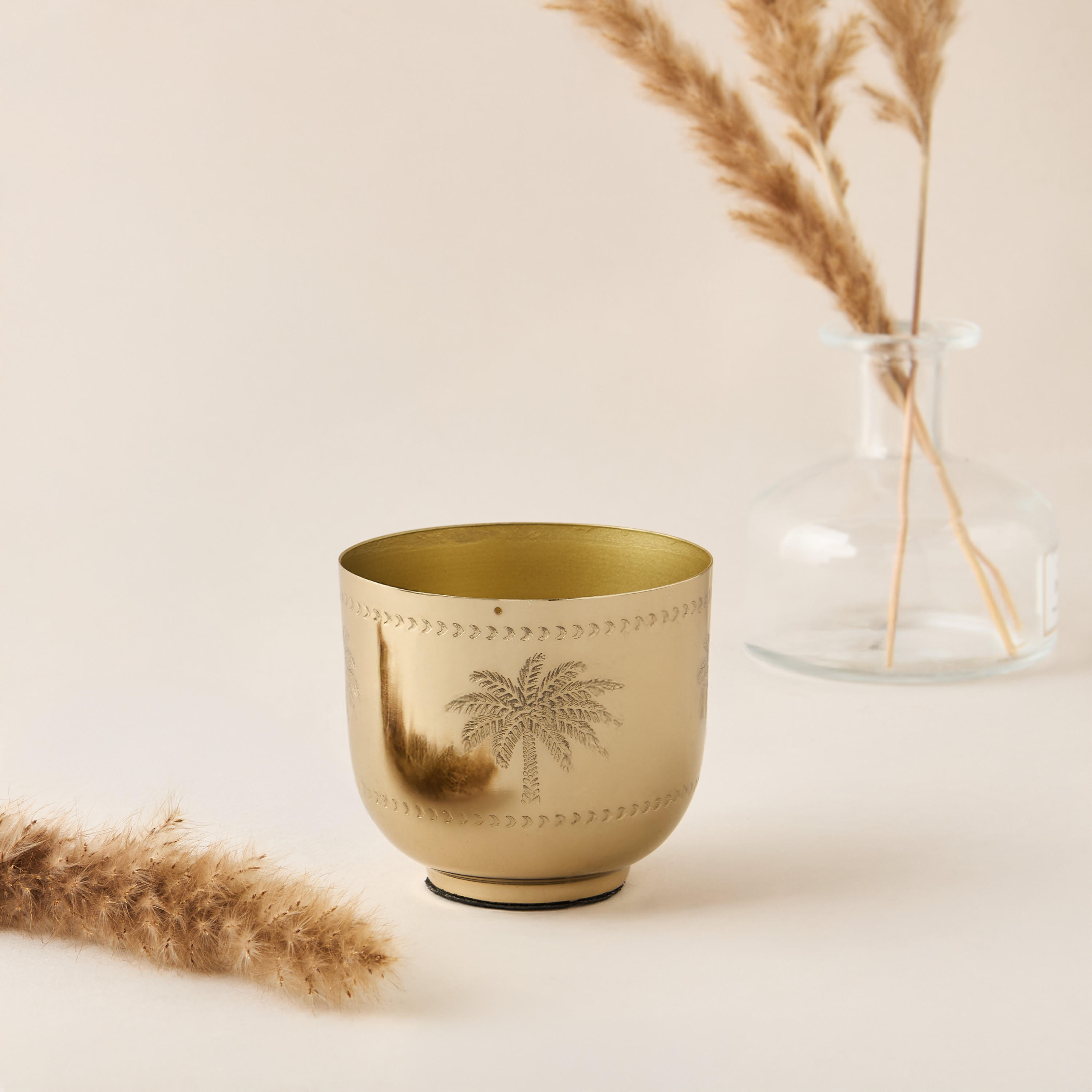 حامل شمعة معدني بنقوش نخلة - 9 سم-household-decor-vasesandbowls-image-2