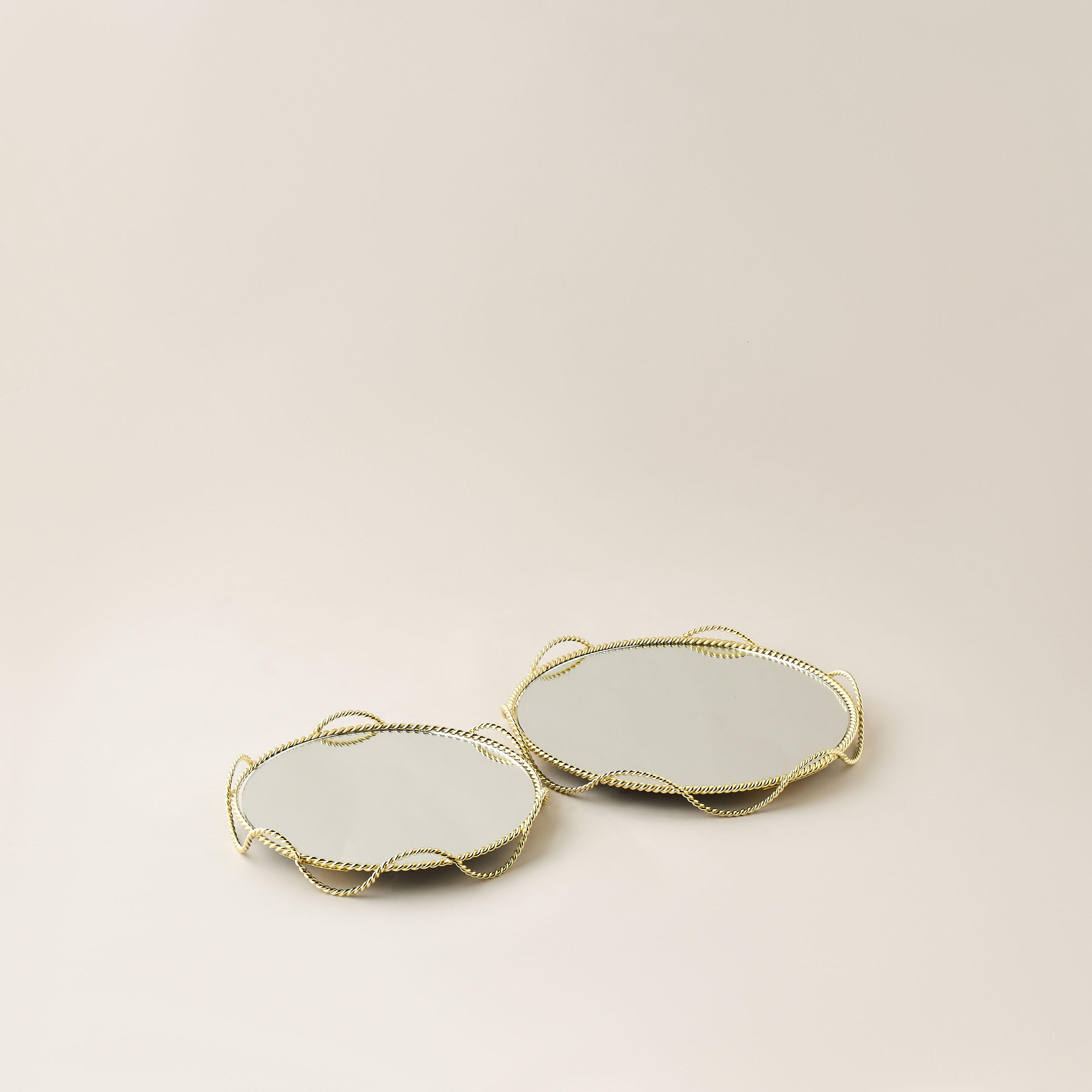 Decorative Metal Tray - 11 cms-household-decor-boxesandtrays-image-5