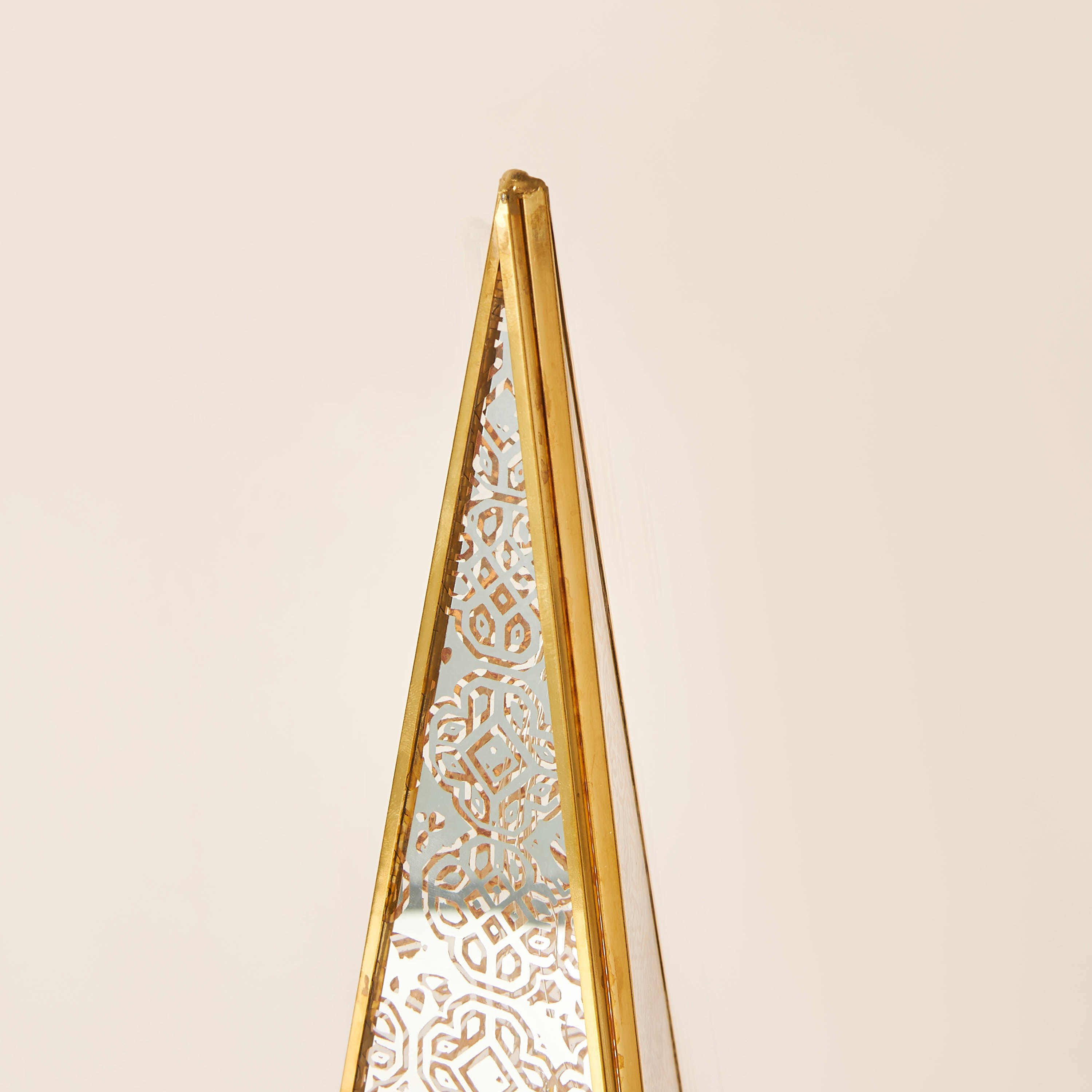 Decorative LED Triangle Accent - 13x13 cms-household-decor-decorativeobjectsandsculptures-image-4