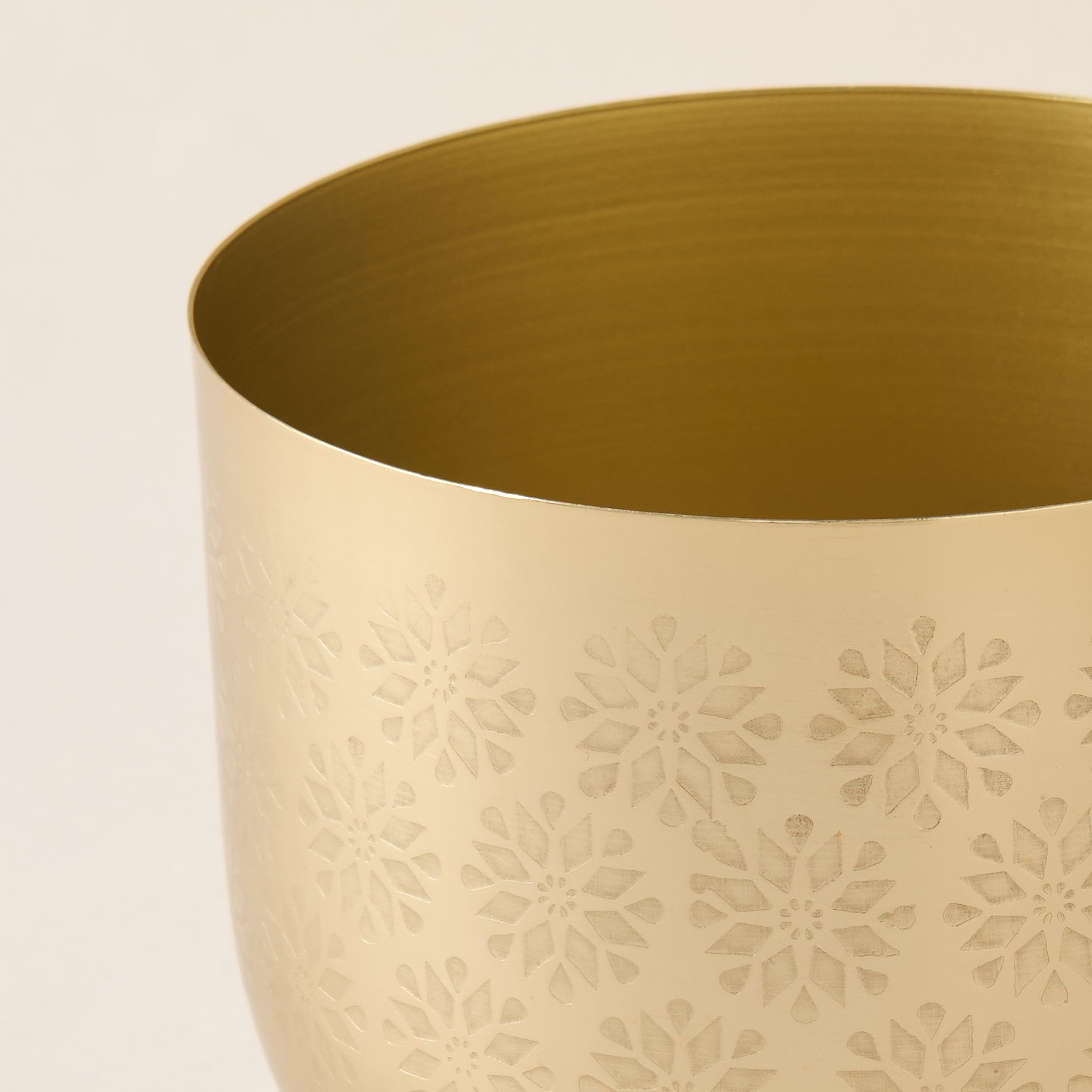 Textured Metallic Planter - 17x25 cms-household-gardenandoutdoor-potsandplanters-image-3
