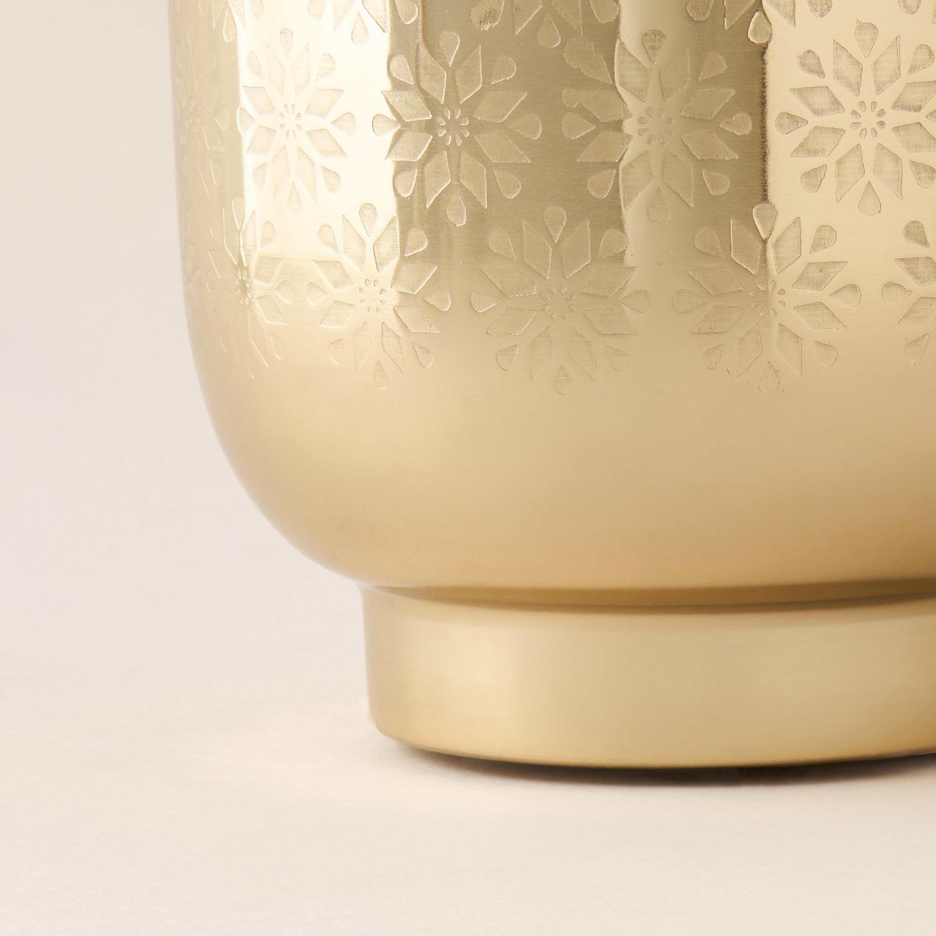 Textured Metallic Planter - 17x25 cms-household-gardenandoutdoor-potsandplanters-image-4