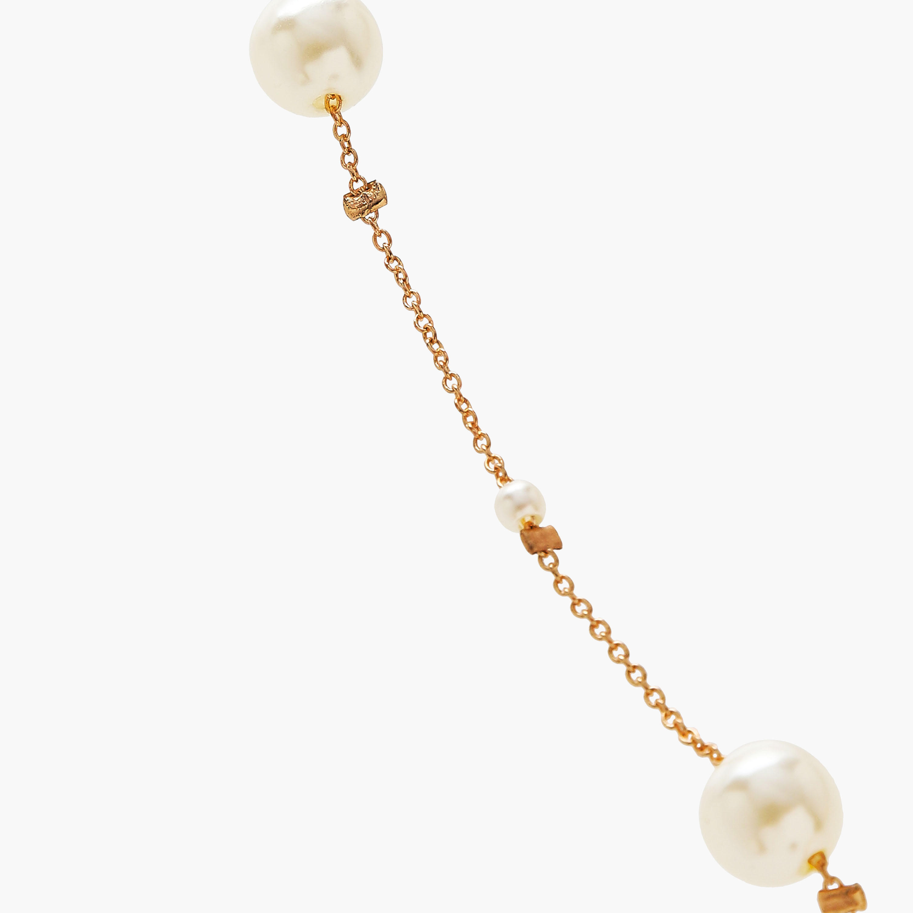 عقد معدني مزين باللؤلؤ-women-watchesandjewellery-jewellery-necklacesandpendants-image-4