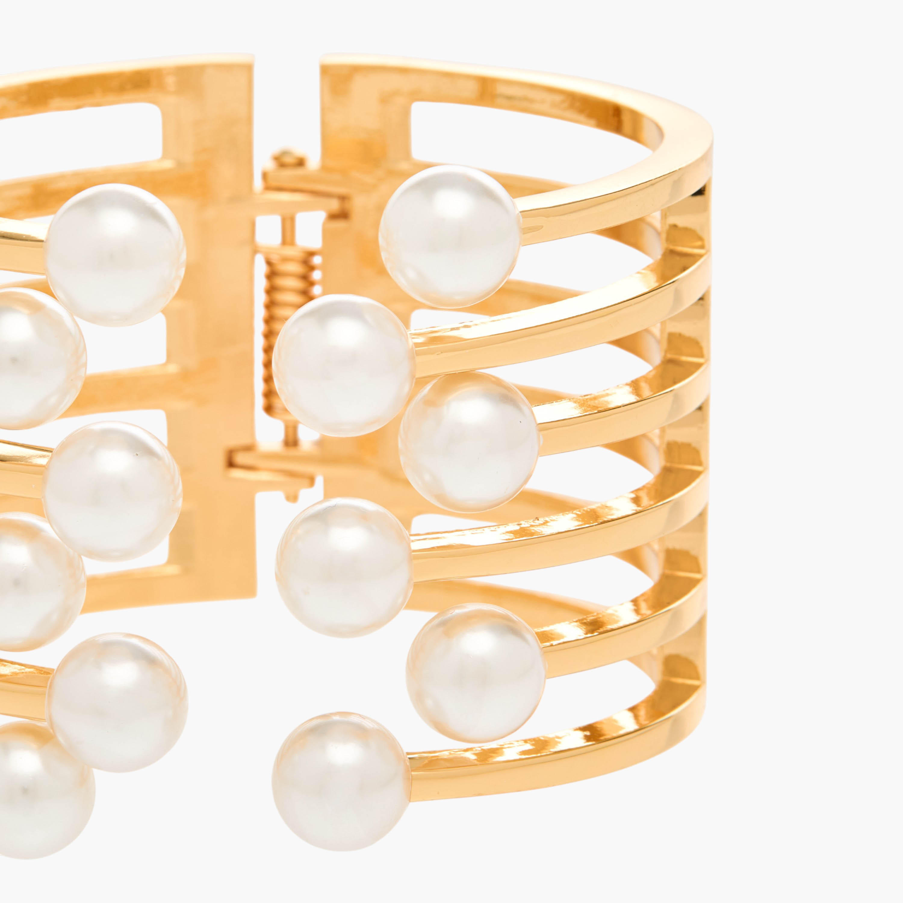 سوار معدن ذهبي بتزيينات لؤلؤ-women-watchesandjewellery-jewellery-banglesandbracelets-image-3