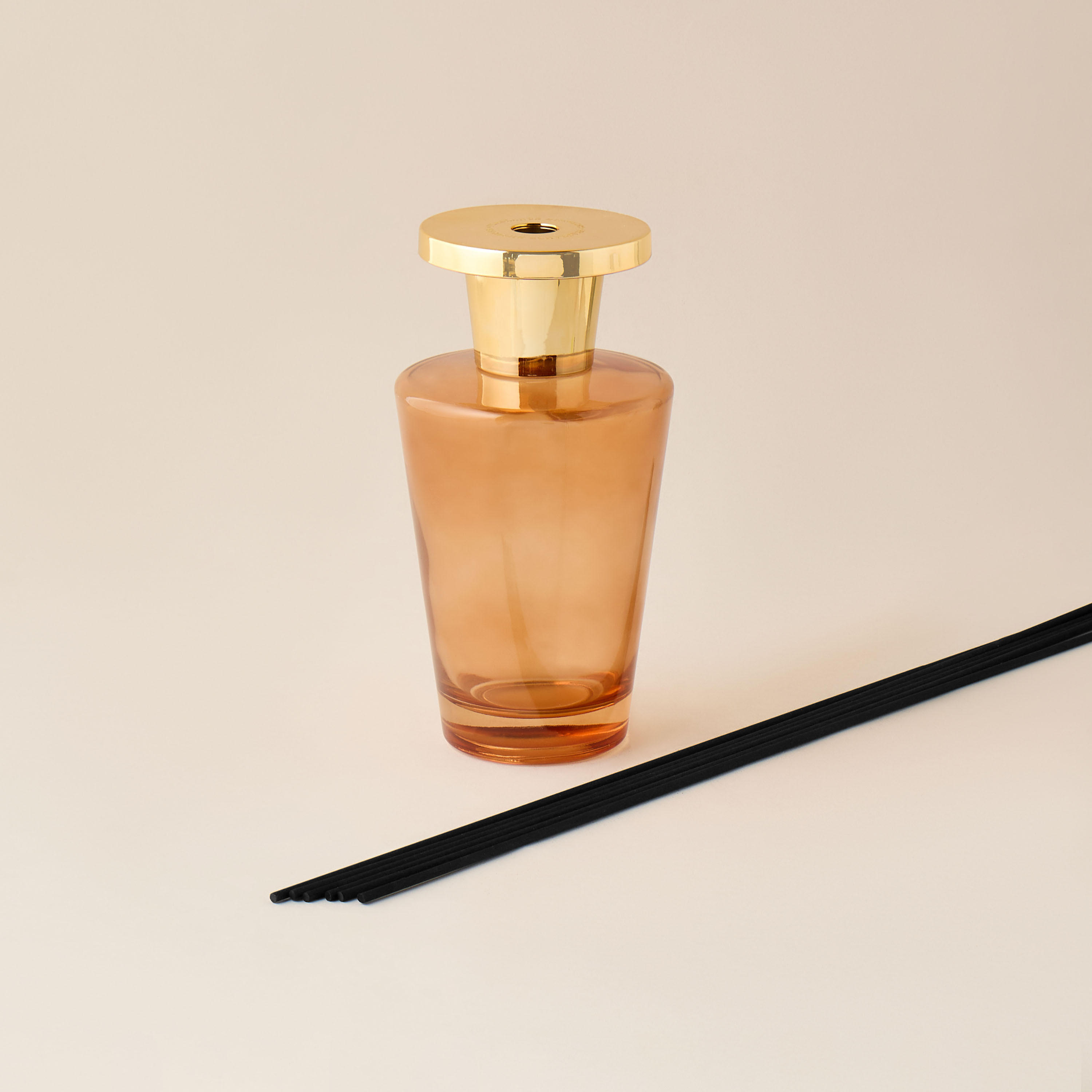 Scent.d London Caramel Dream Scented Reed Diffuser Set - 1 L-household-homefragrance-reeddiffusers-image-3