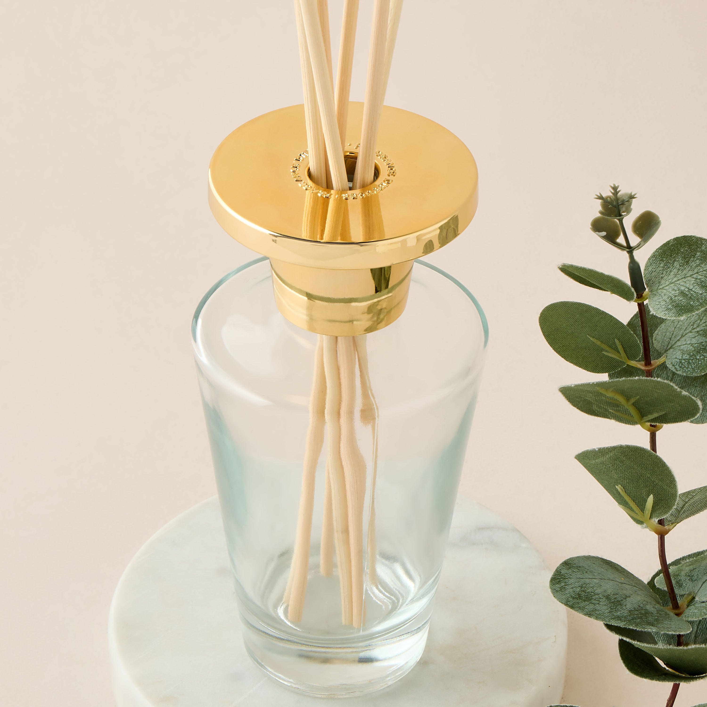 طقم موزع عطور بأعواد خشبية كاراميل دريم من سنتد لندن - 300 مل-household-homefragrance-reeddiffusers-image-3