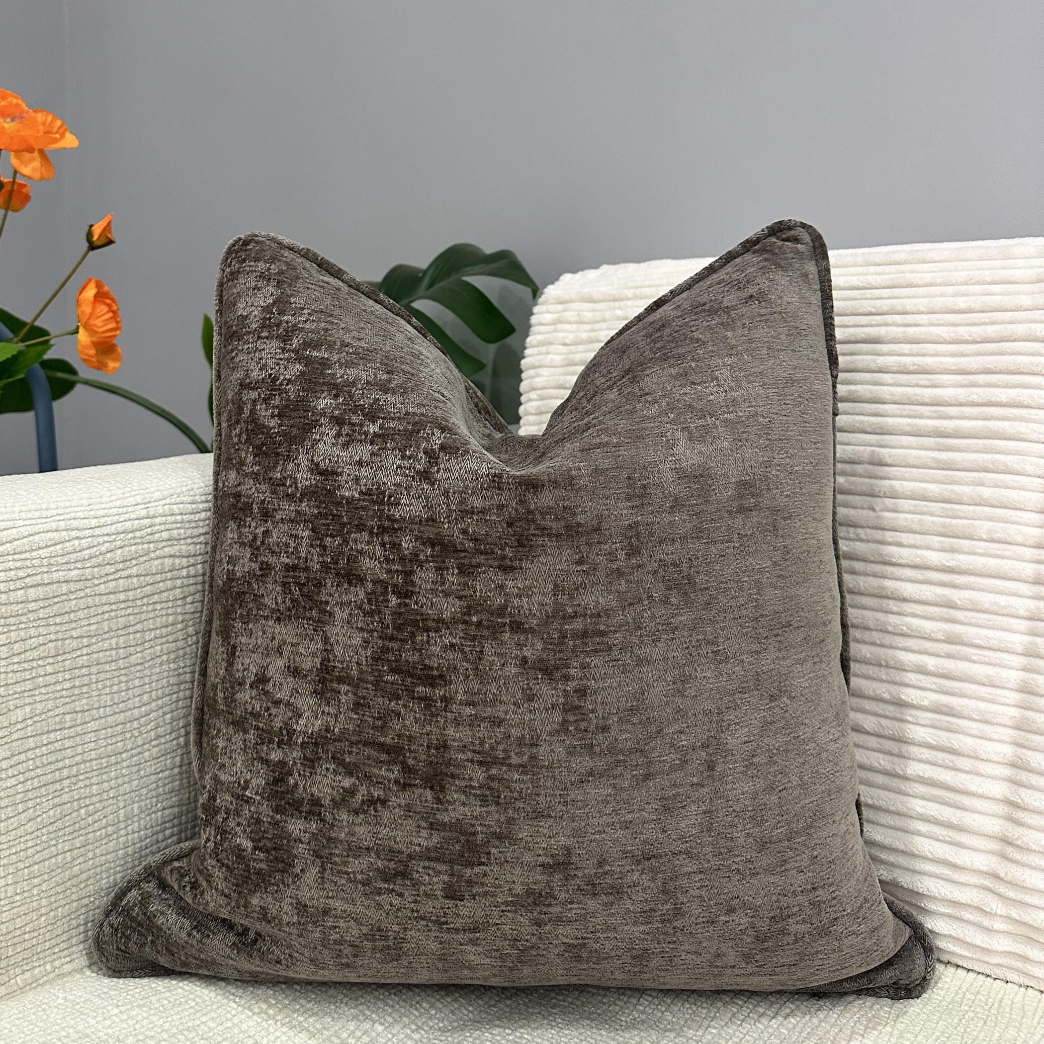 يونيك هوم وسادة جاكار شانيل مزخرفة-household-cushionsandthrows-filledcushions-decorativecushions-image-1