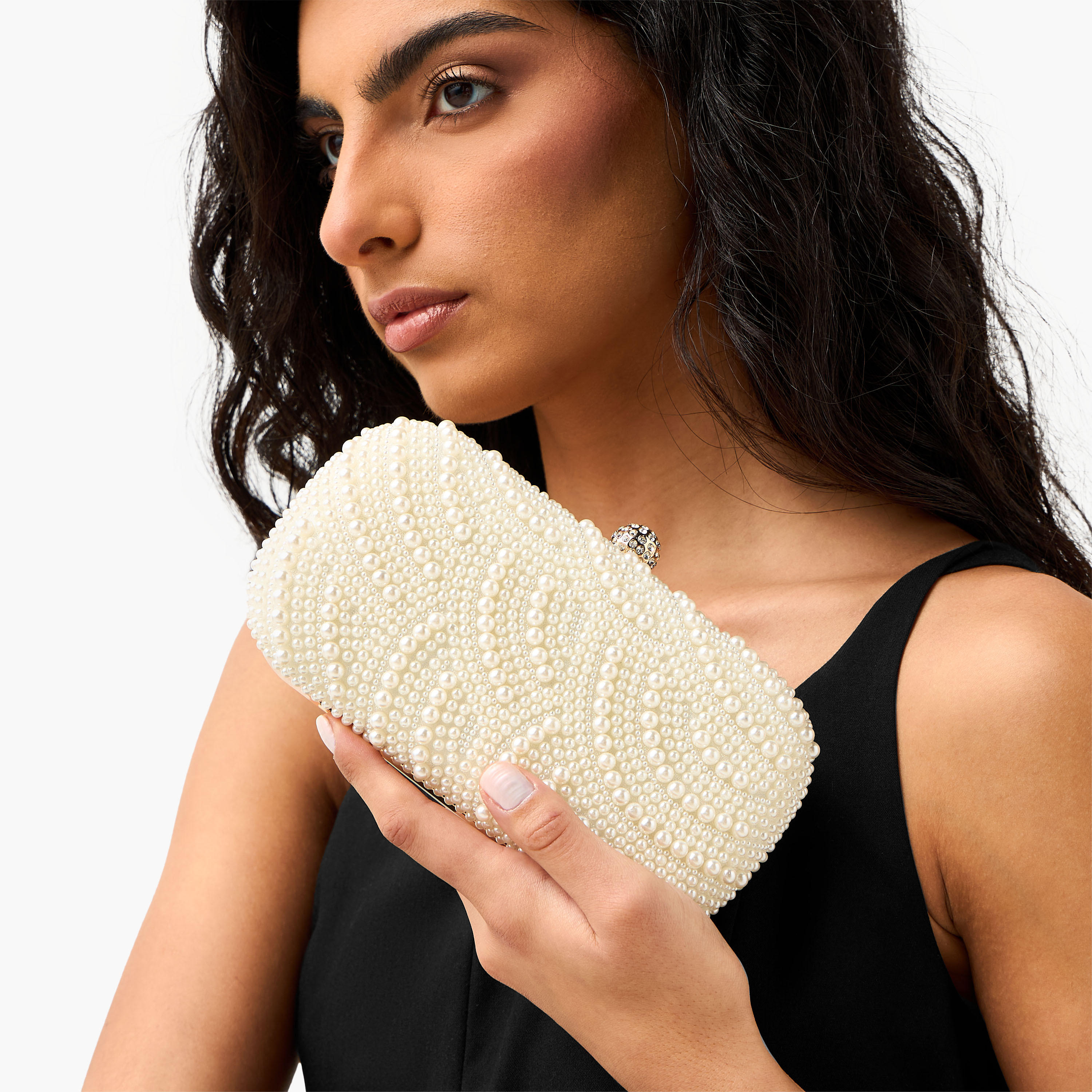شنطة كلاتش مزينة باللؤلؤ بحزام سلسلة من ساشا-women-bagsandwallets-handbags-image-2