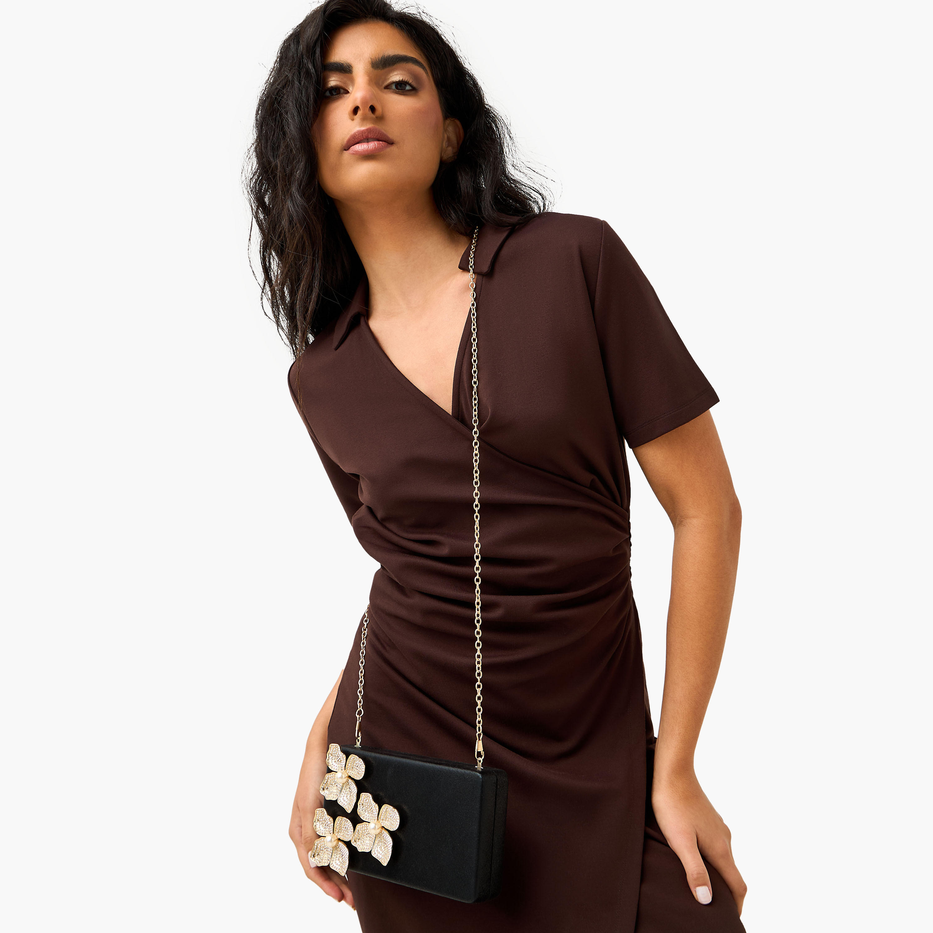 شنطة كلاتش مزينة بزهور مع حزام سلسلة من ساشا-women-bagsandwallets-handbags-image-8