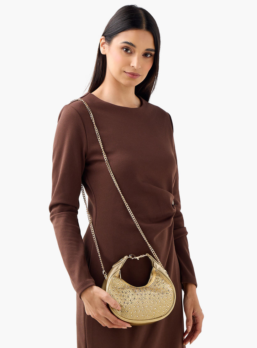 شنطة كروس بودي مزينة بحزام سلسلة قابل للفصل من ساشا-women-bagsandwallets-handbags-image-8