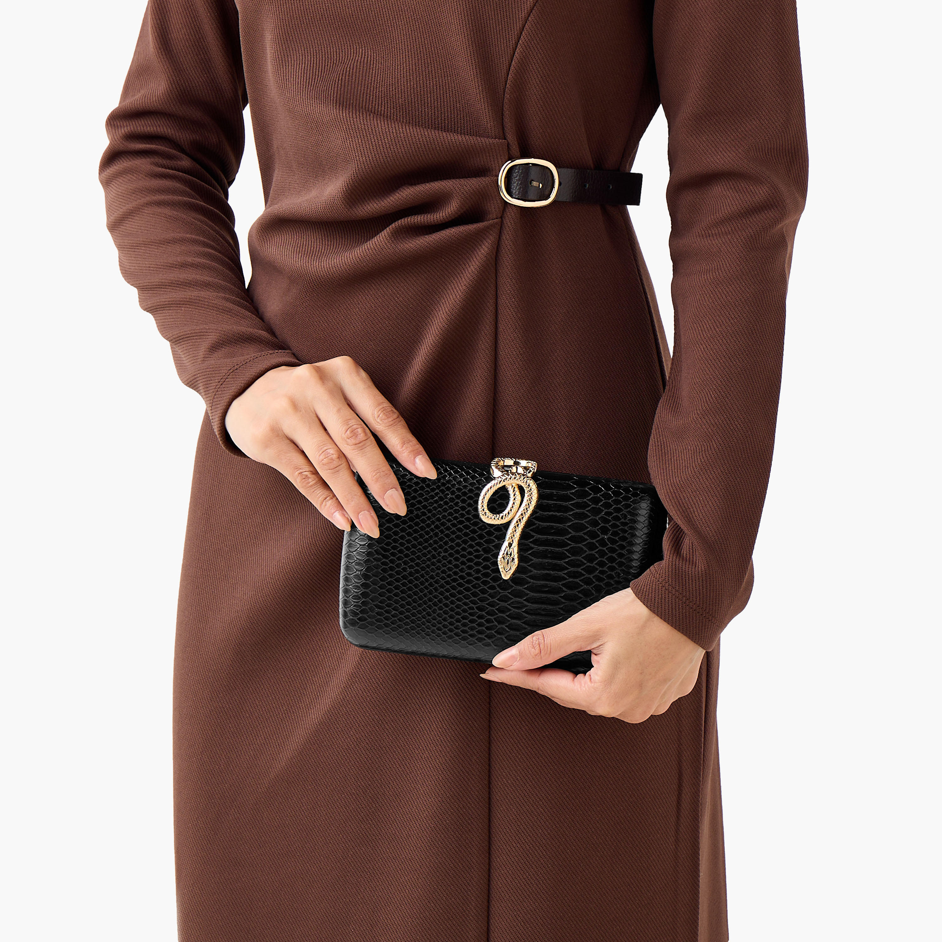 شنطة كلاتش بارزة الملمس بحزام سلسلة قابل للفصل من ساشا-women-bagsandwallets-handbags-image-2