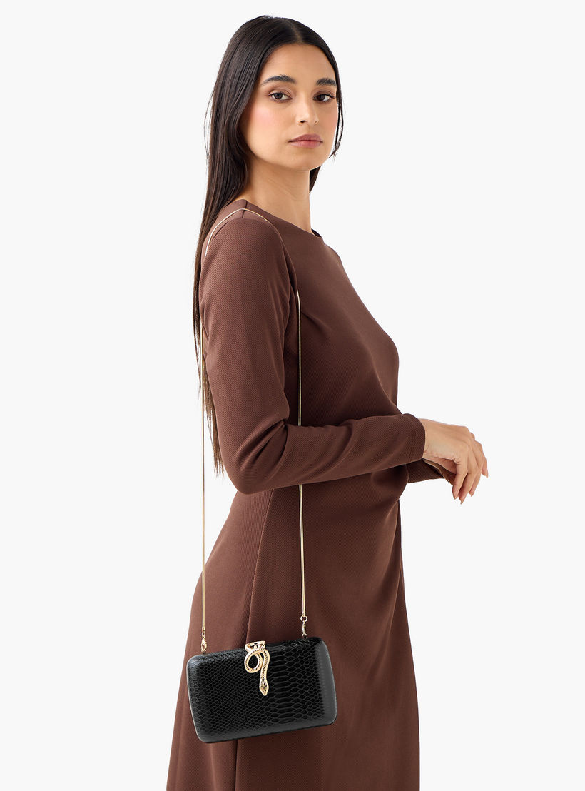 شنطة كلاتش بارزة الملمس بحزام سلسلة قابل للفصل من ساشا-women-bagsandwallets-handbags-image-8