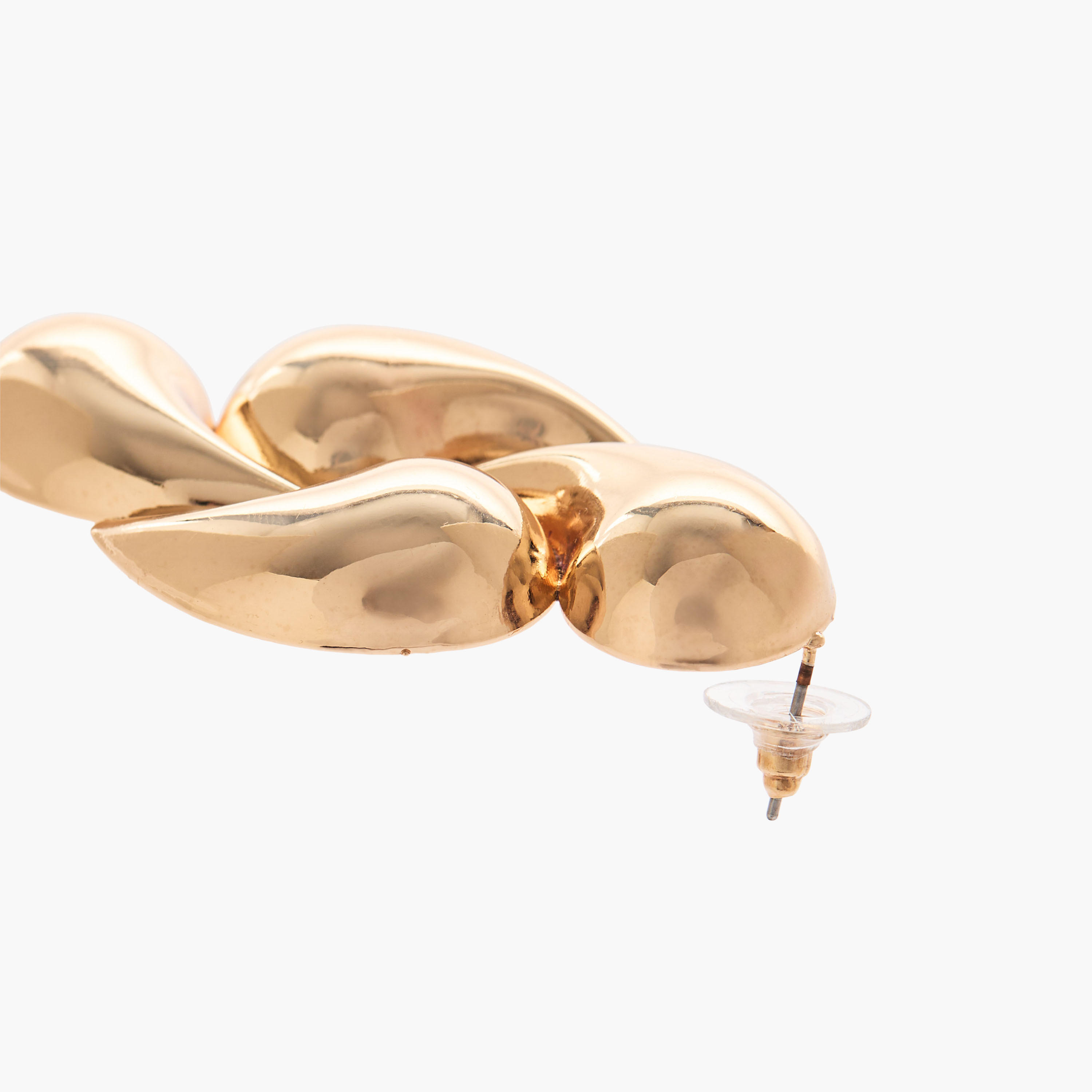 حلق ذهبي اللون بتصميم دمعة وبمكبس إغلاق-women-watchesandjewellery-jewellery-earrings-image-4