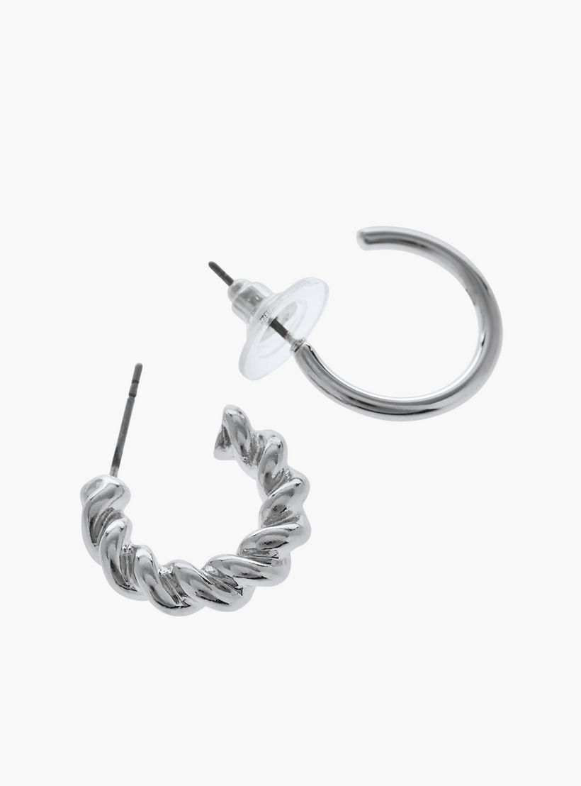 حلقان طوق بلون فضي ومكبس إغلاق - عبوة 6 قطع-women-watchesandjewellery-jewellery-earrings-image-5