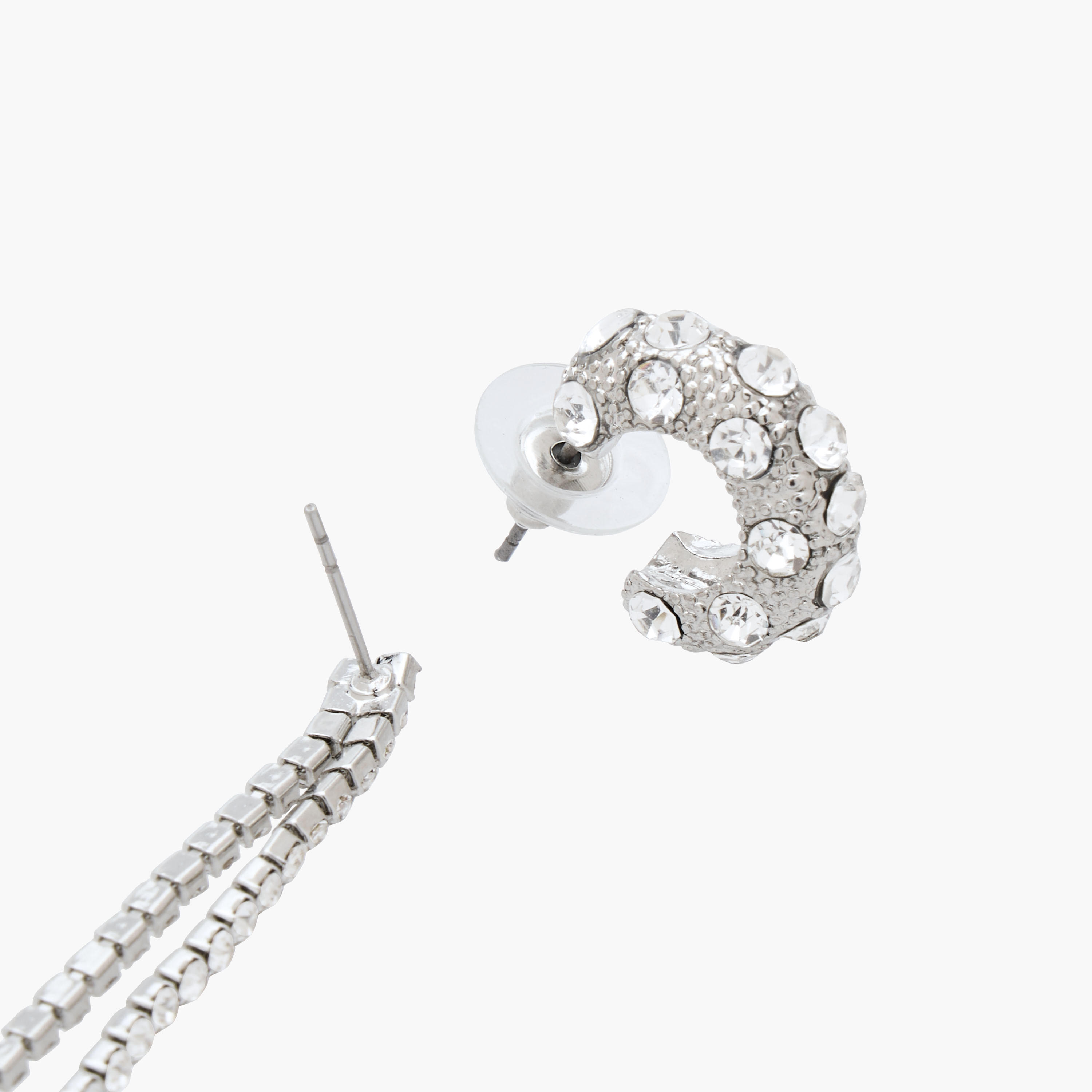 حلقان فضية اللون بتزيينات حجر وبمكبس إغلاق خلفي - طقم من زوجين-women-watchesandjewellery-jewellery-earrings-image-4
