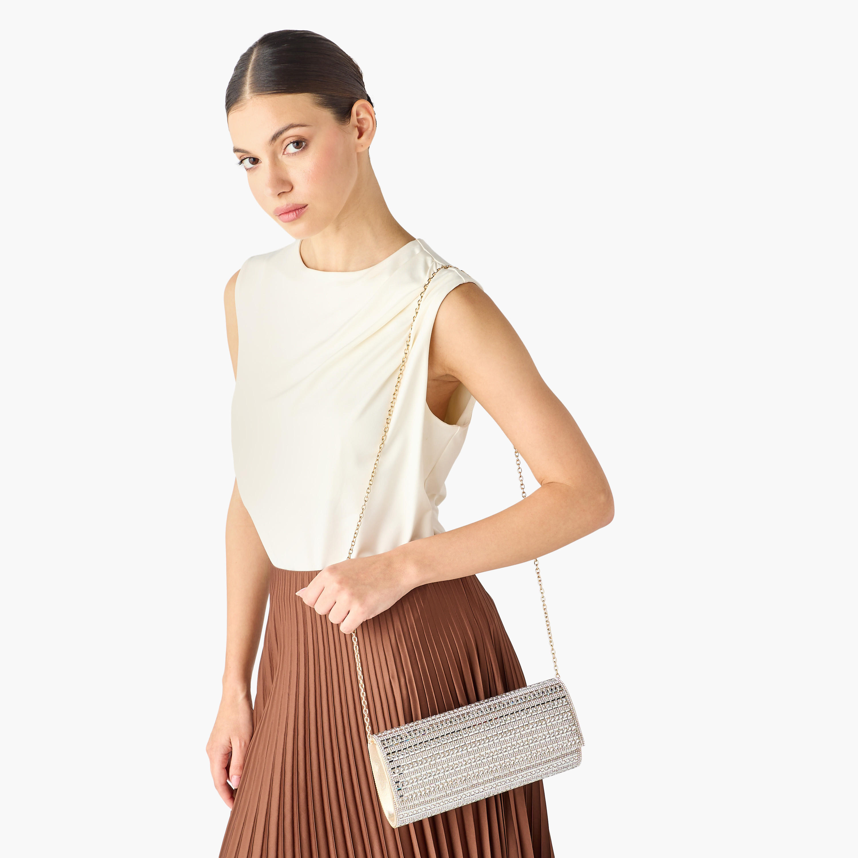 شنطة كلاتش مزيّنة بحزام سلسلة قابل للفصل للنساء من ساشا-women-bagsandwallets-handbags-image-2