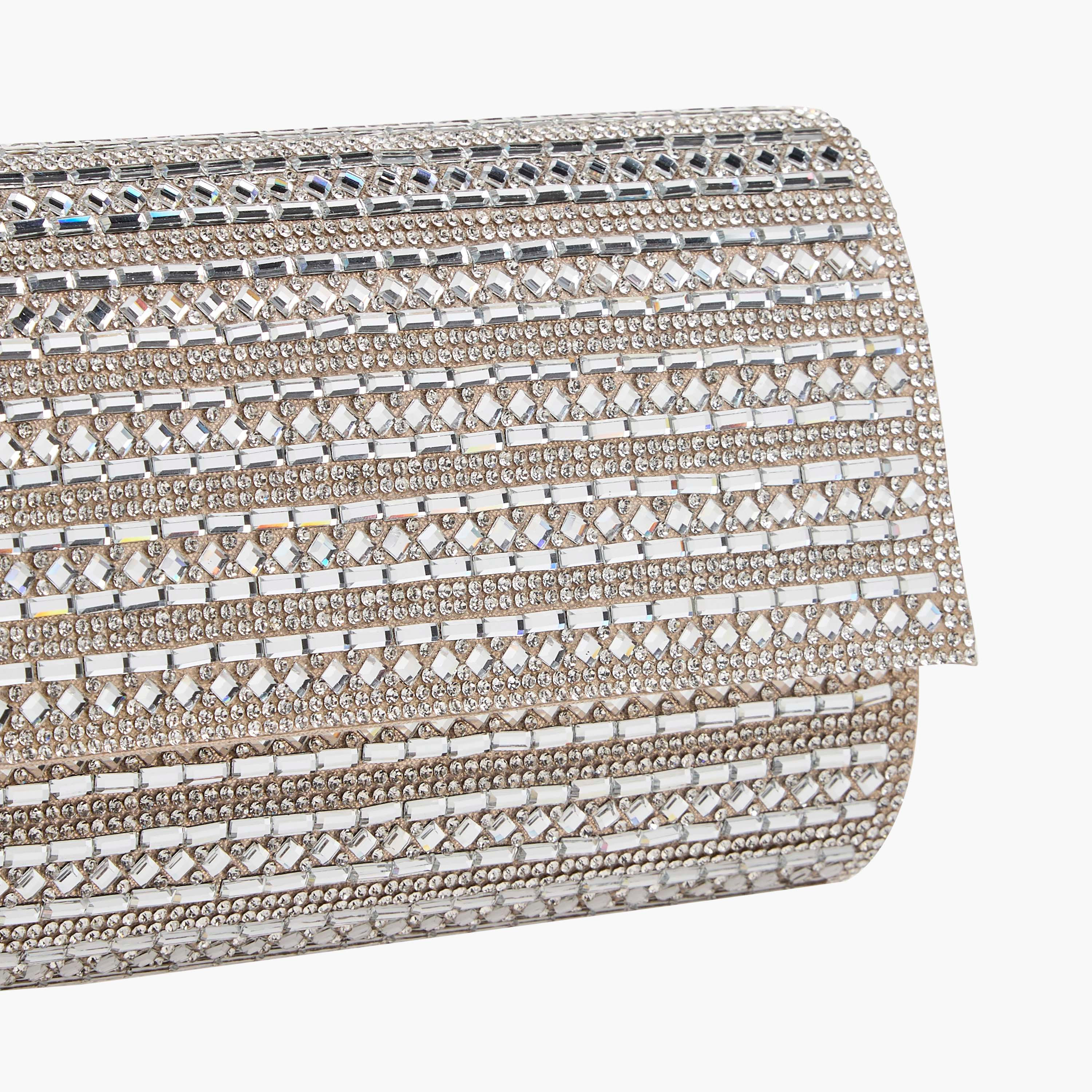 شنطة كلاتش مزيّنة بحزام سلسلة قابل للفصل للنساء من ساشا-women-bagsandwallets-handbags-image-5