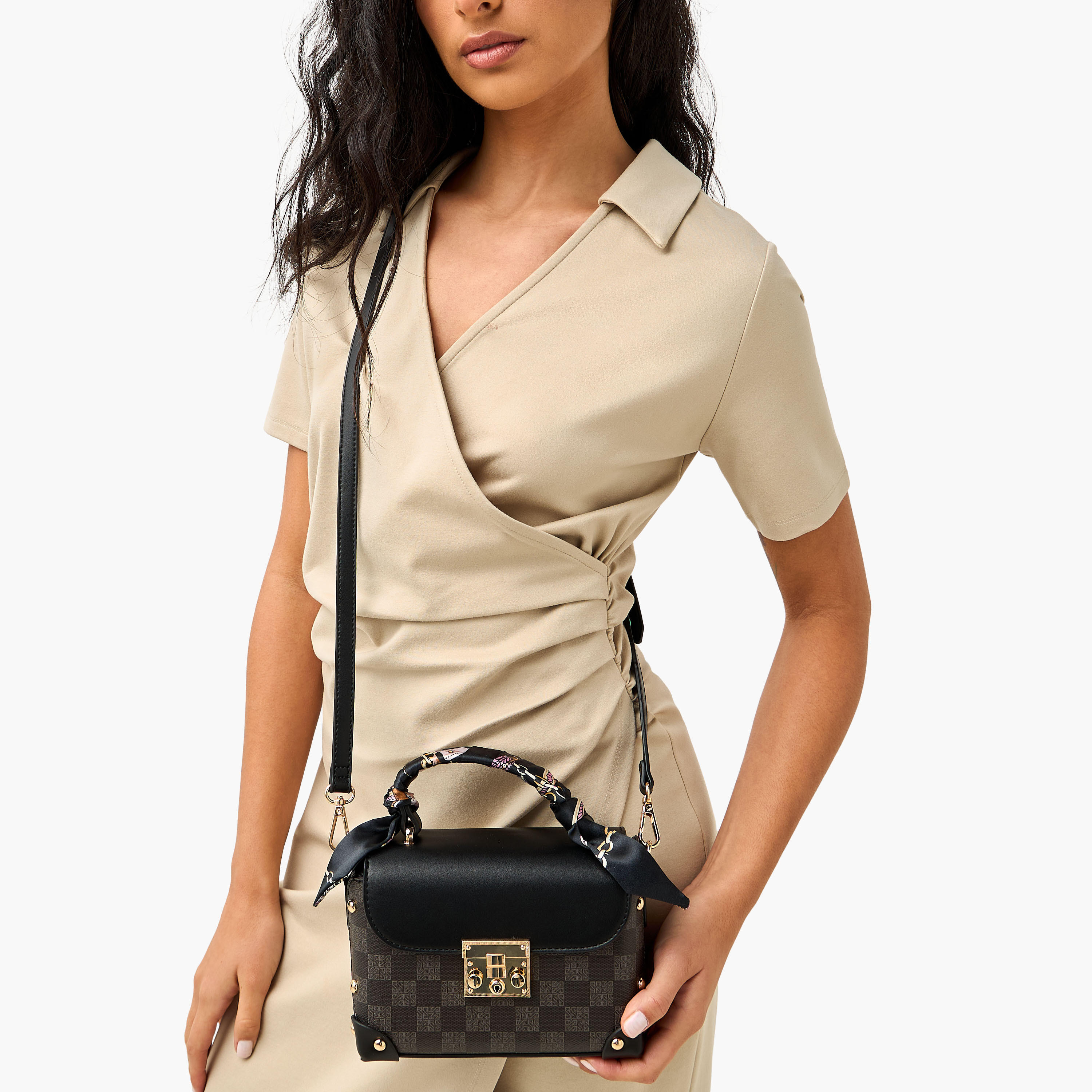 شنطة كروس بودي بارزة الملمس بحزام قابل للفصل من ساشا-women-bagsandwallets-handbags-image-8