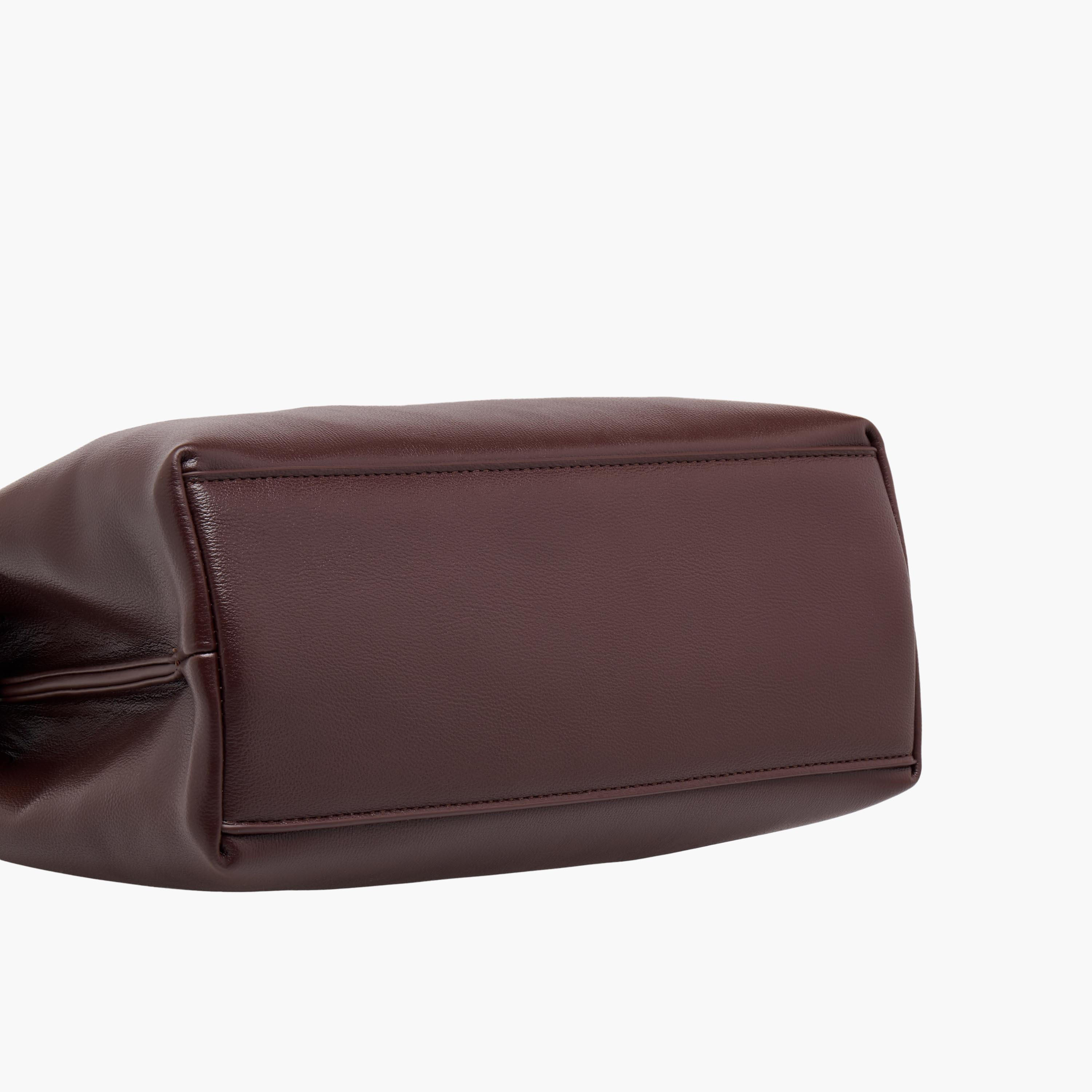 شنطة توت بارزة الملمس بمقبض مزدوج مضفر من ساشا-women-bagsandwallets-handbags-image-8
