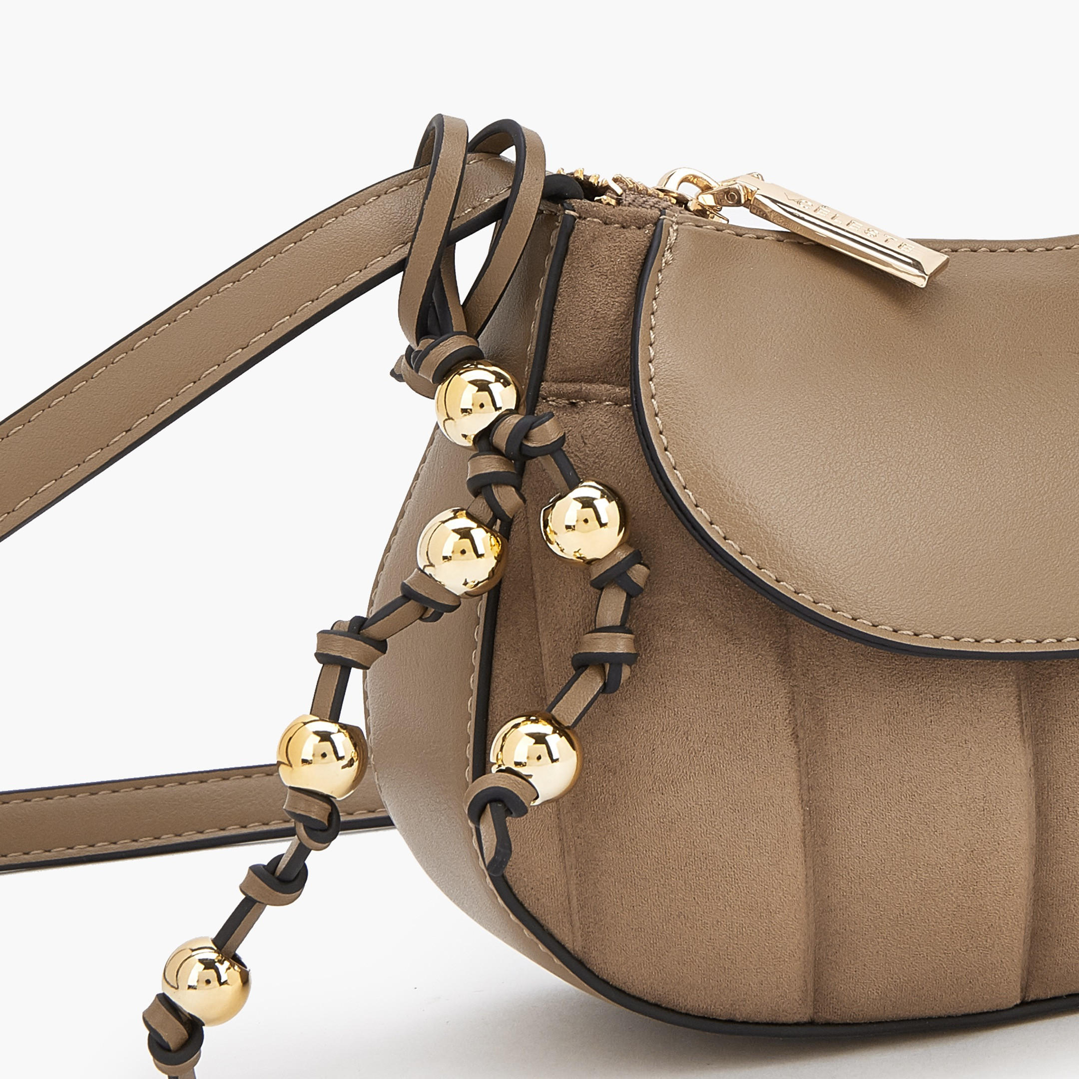 شنطة كروس بودي متعددة التصاميم بسحاب إغلاق من سيليست-women-bagsandwallets-handbags-image-4