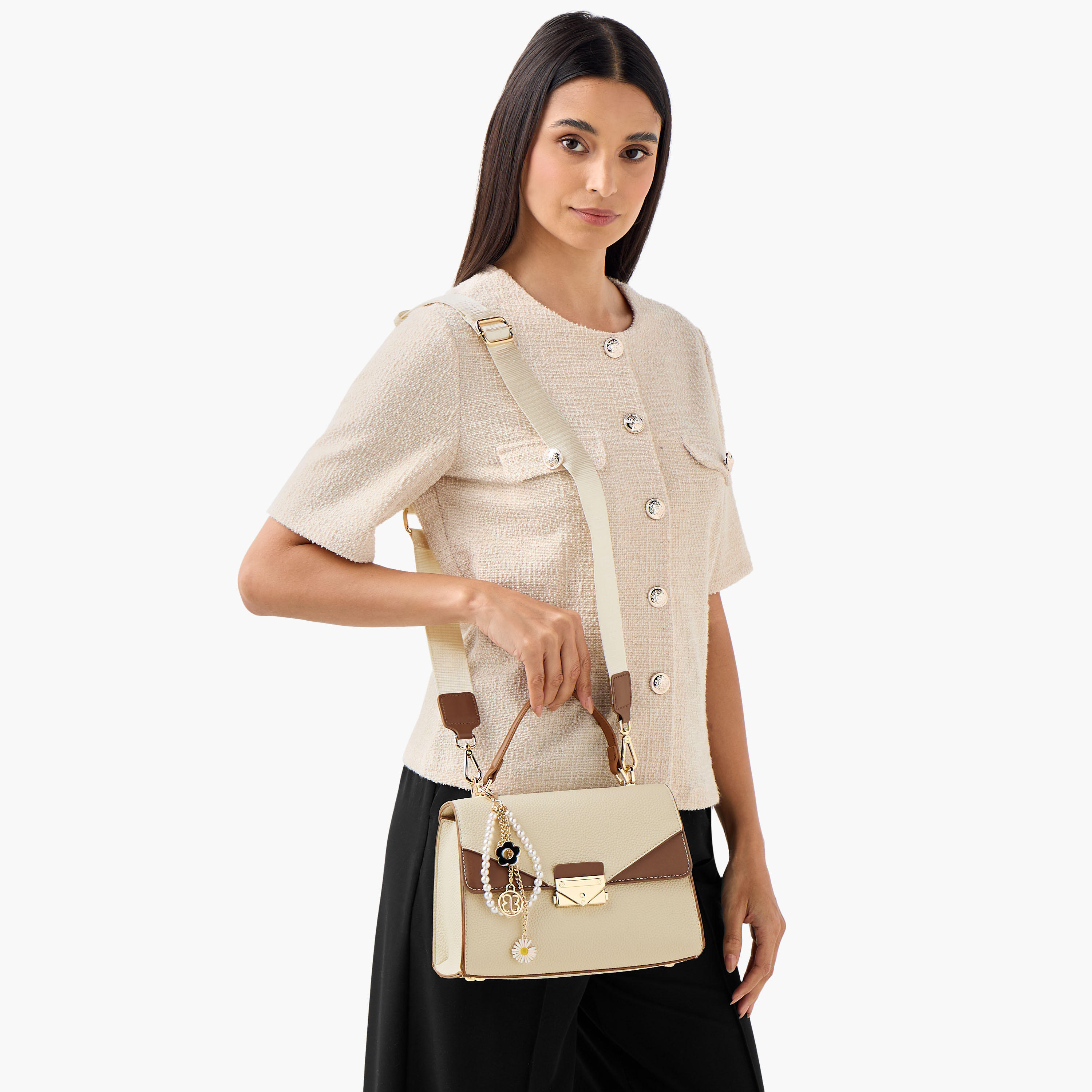 شنطة كروس بودي بارزة الملمس بدلاية من بيسي لندن-women-bagsandwallets-handbags-image-2
